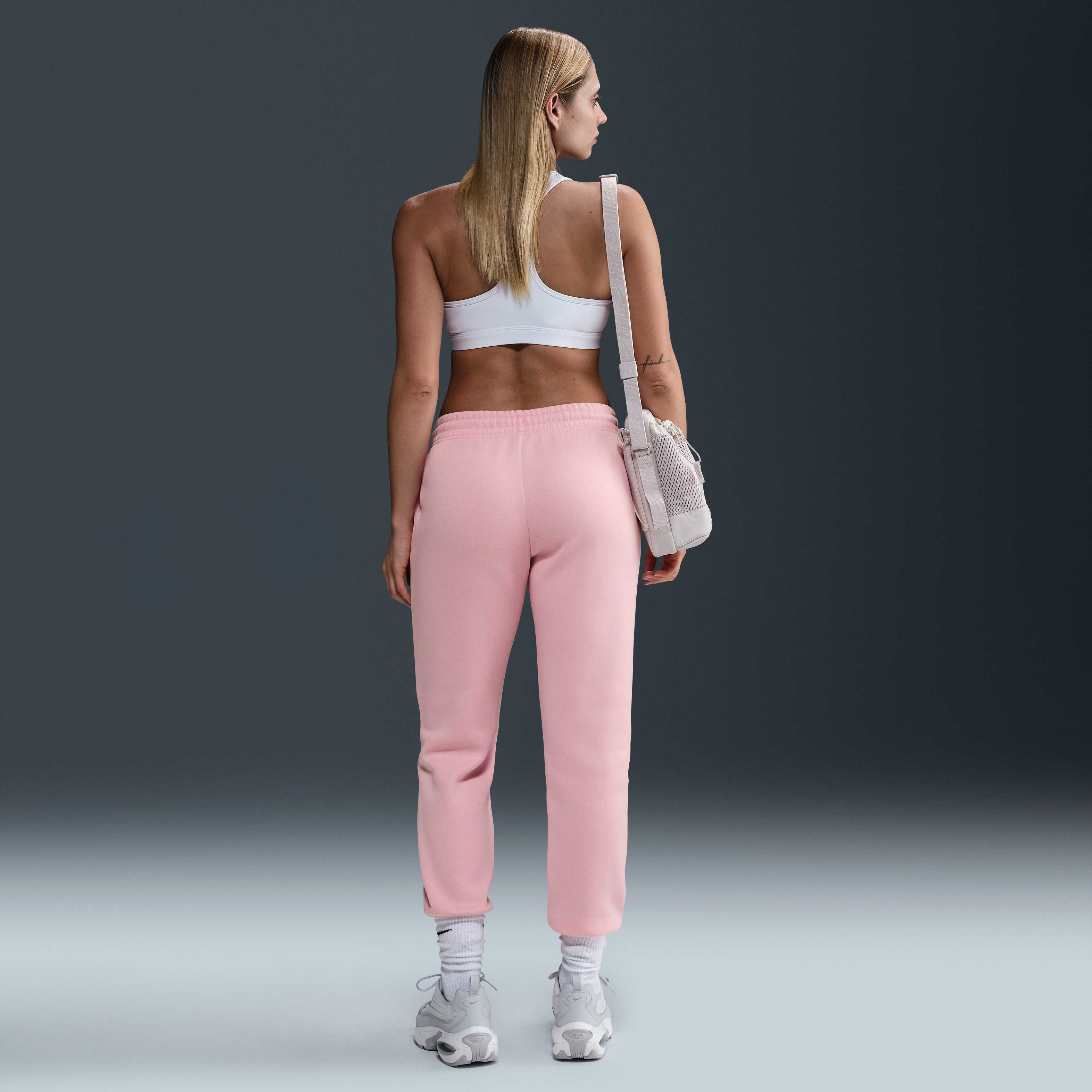 نايكي سبورتسوير فينيكس فليس image number 3