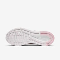 Nike Structure 24