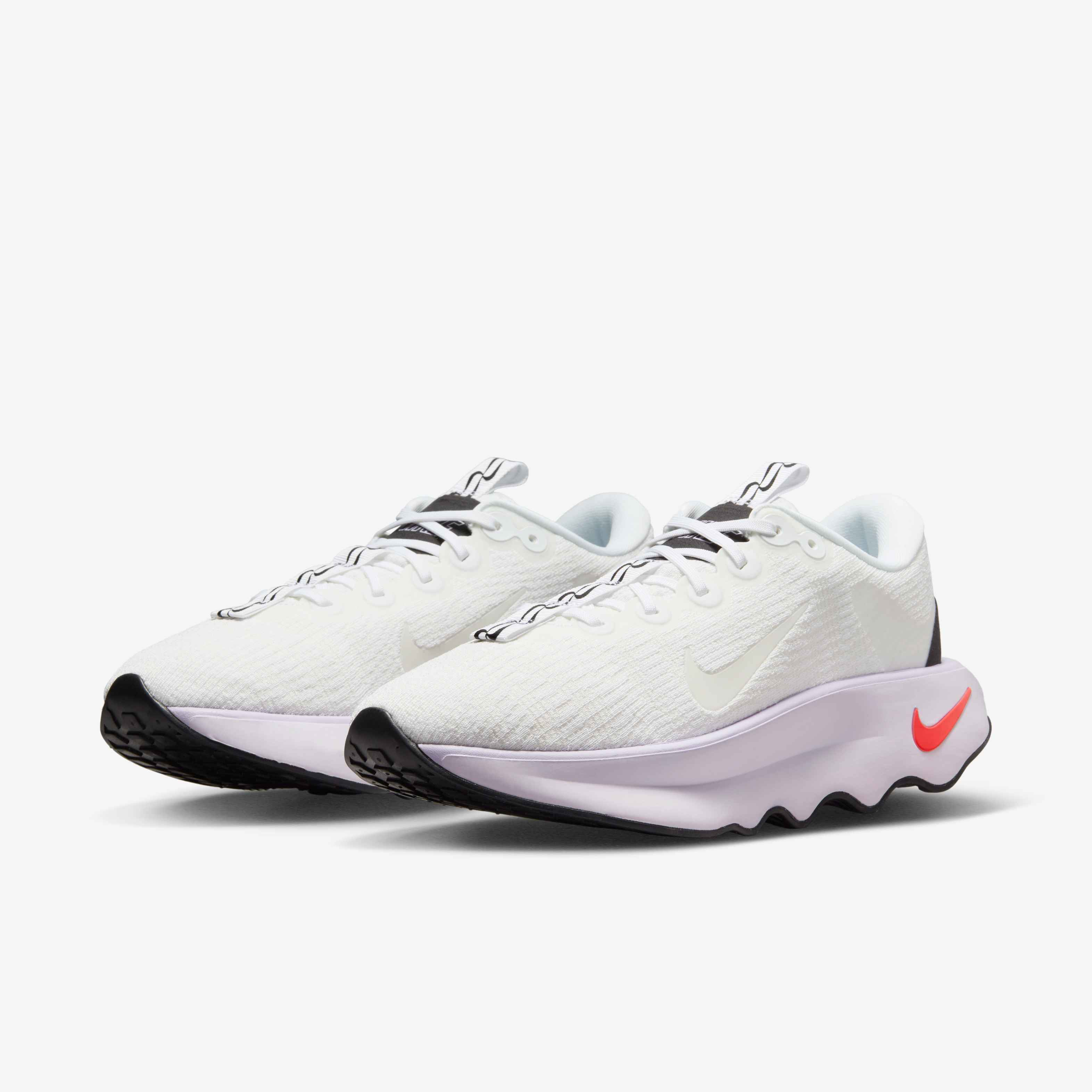 Nike Motiva image number 4