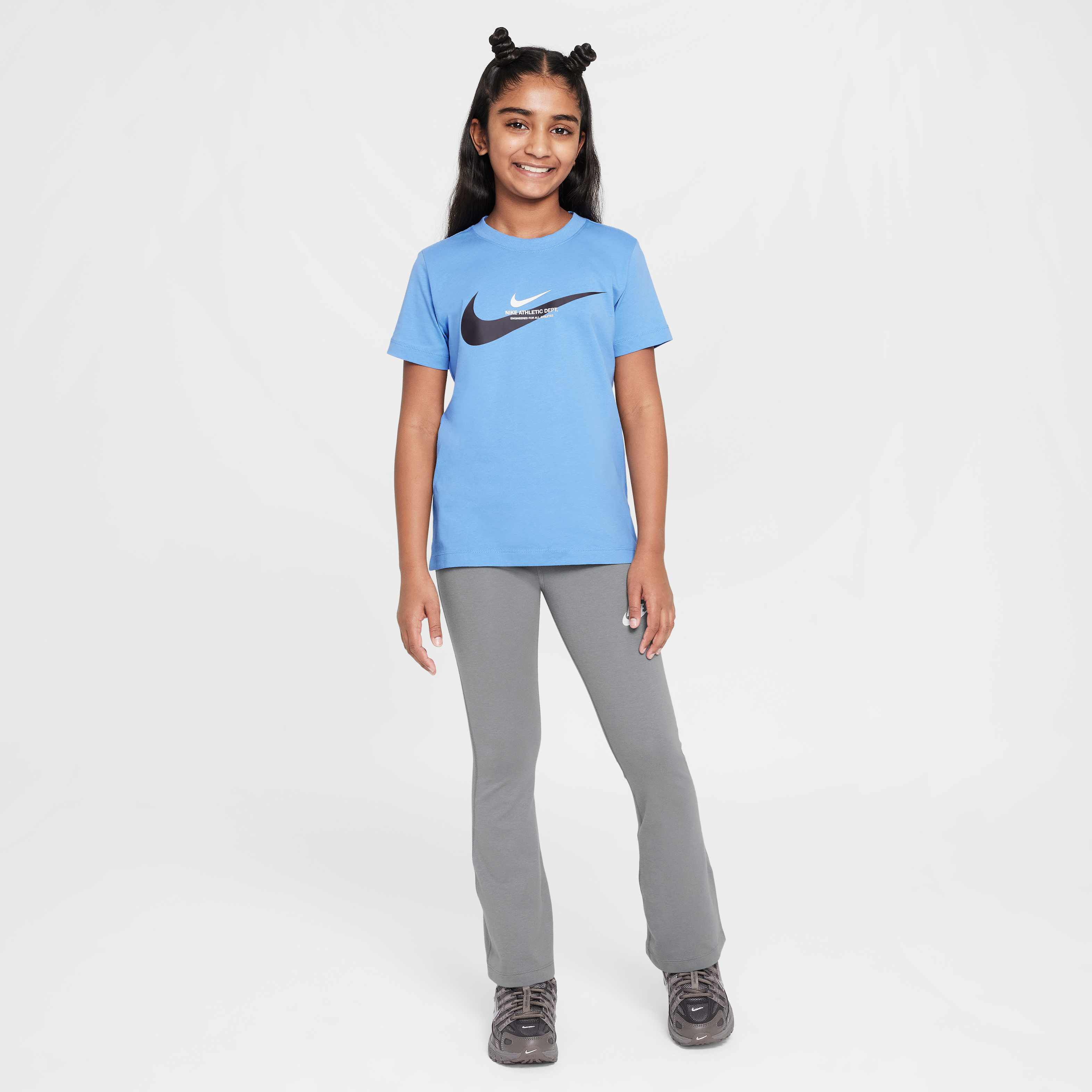 نايكي سبورتسوير image number 4