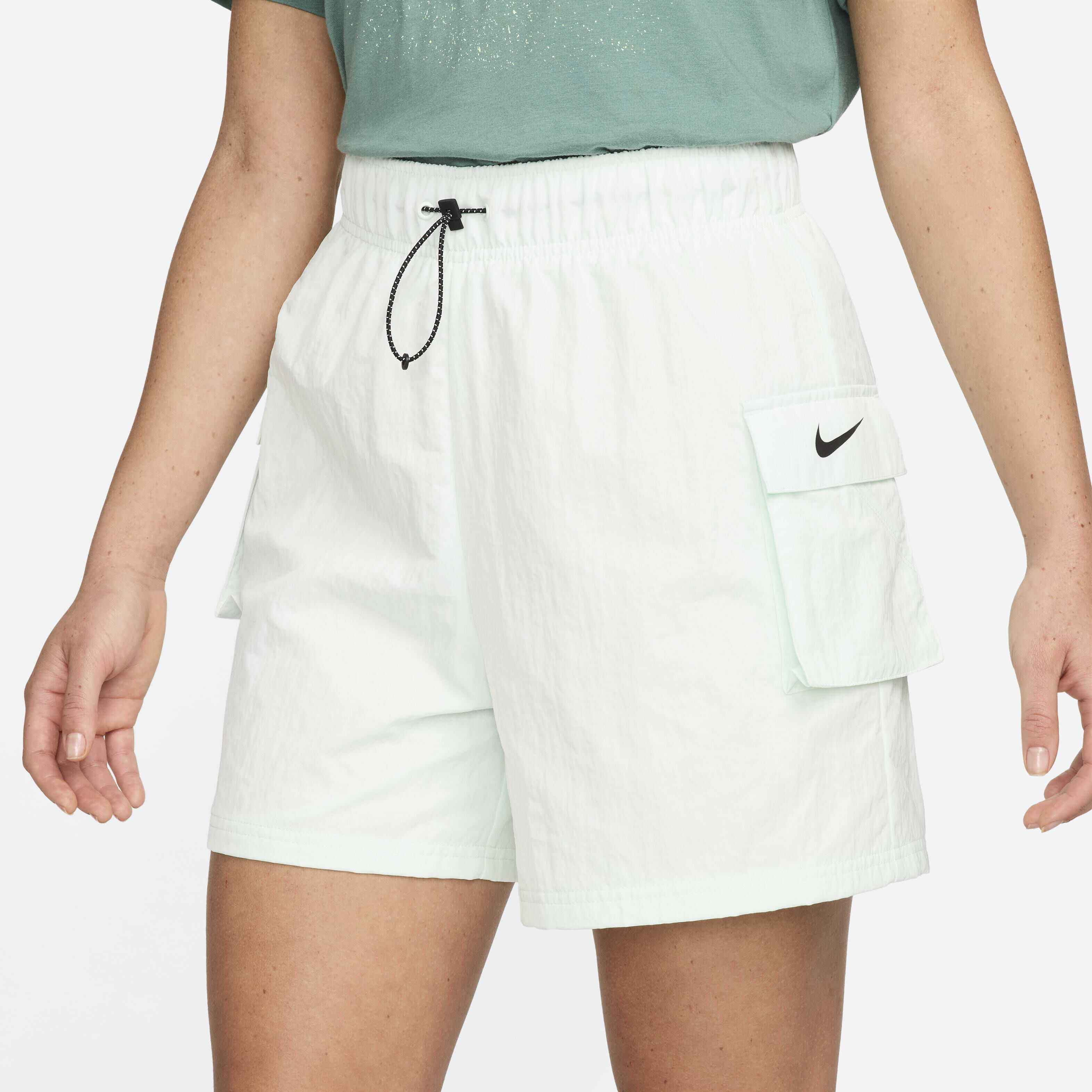 Nike Sportswear Essential image number 1