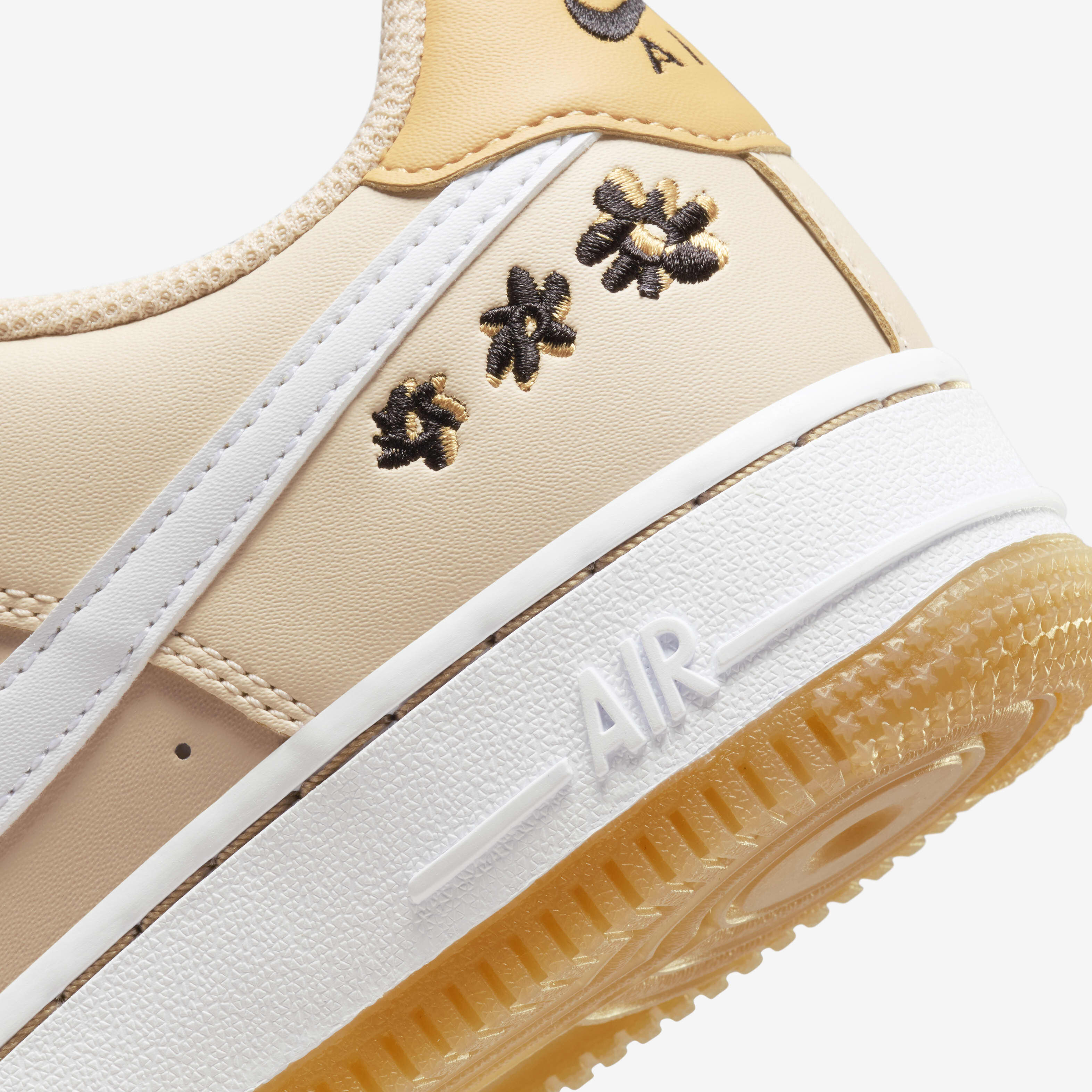 Nike Air Force 1 SE image number 7