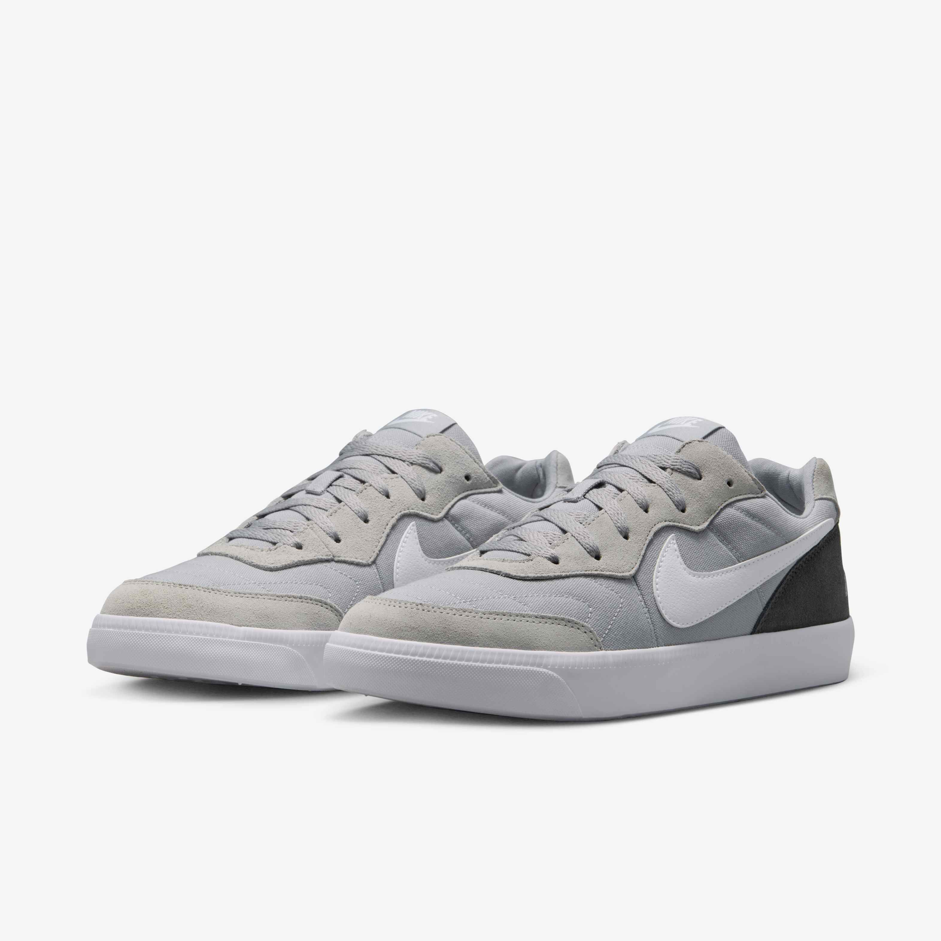 nike tiempo trainer mid
