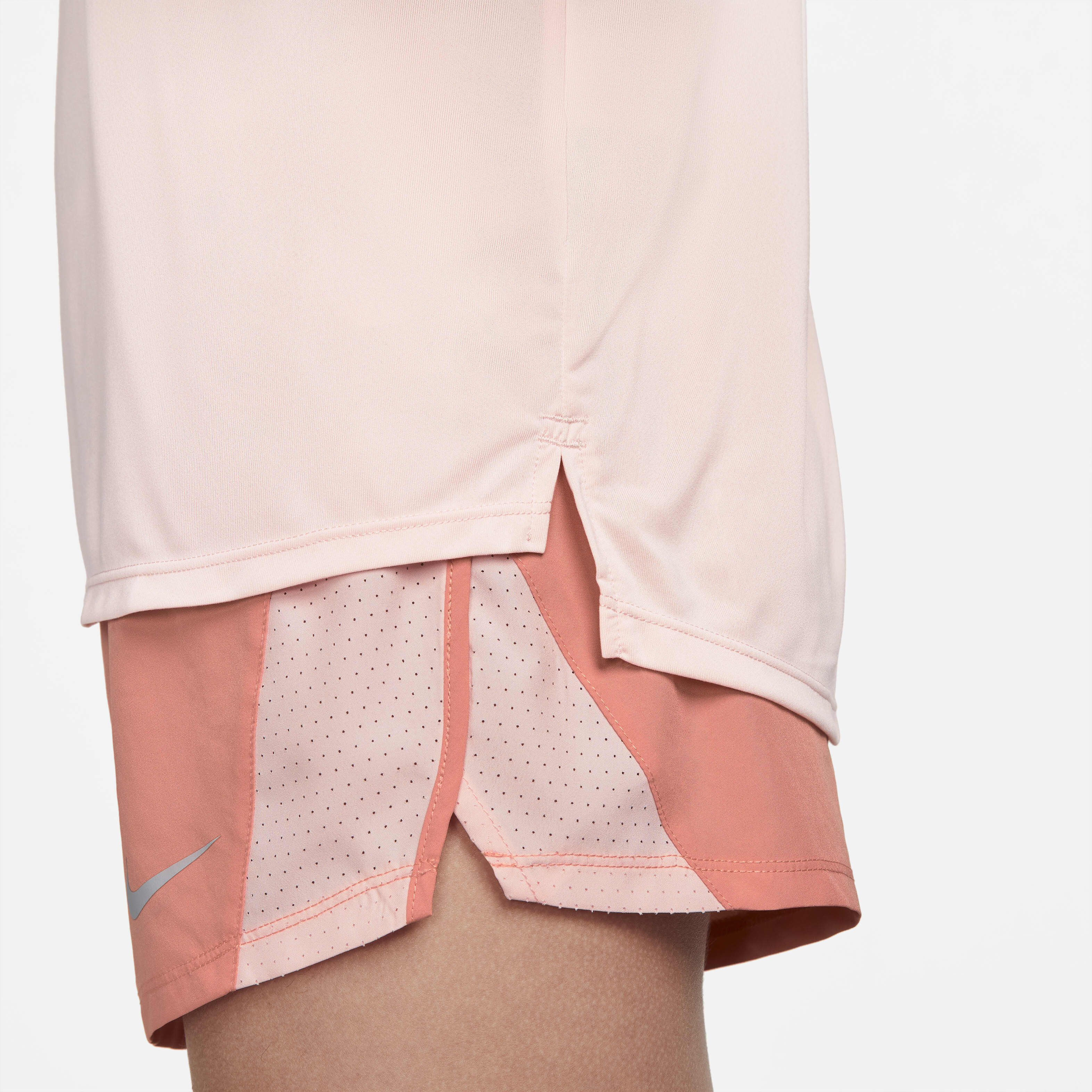 Nike Swoosh Run image number 3