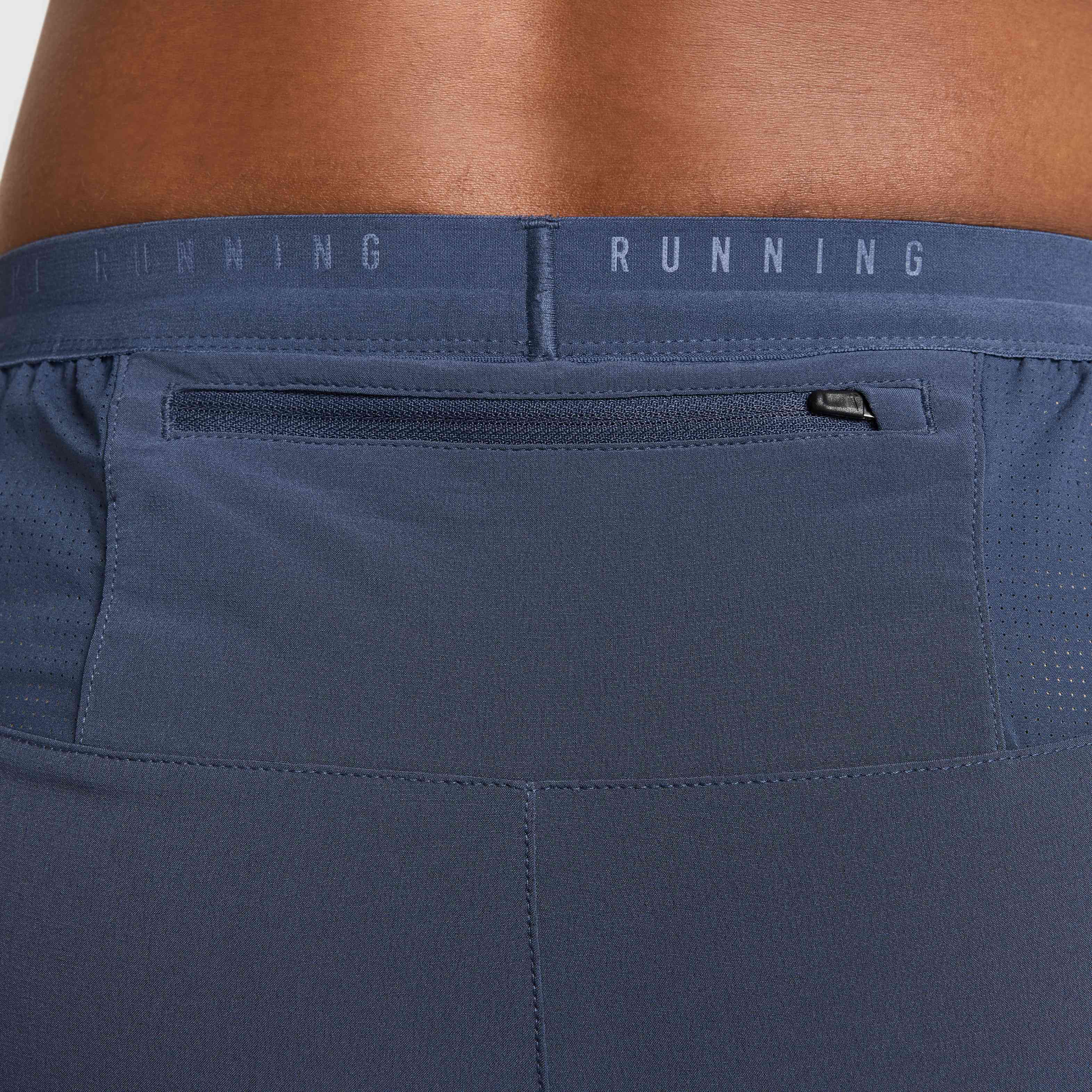 Nike Stride image number 3