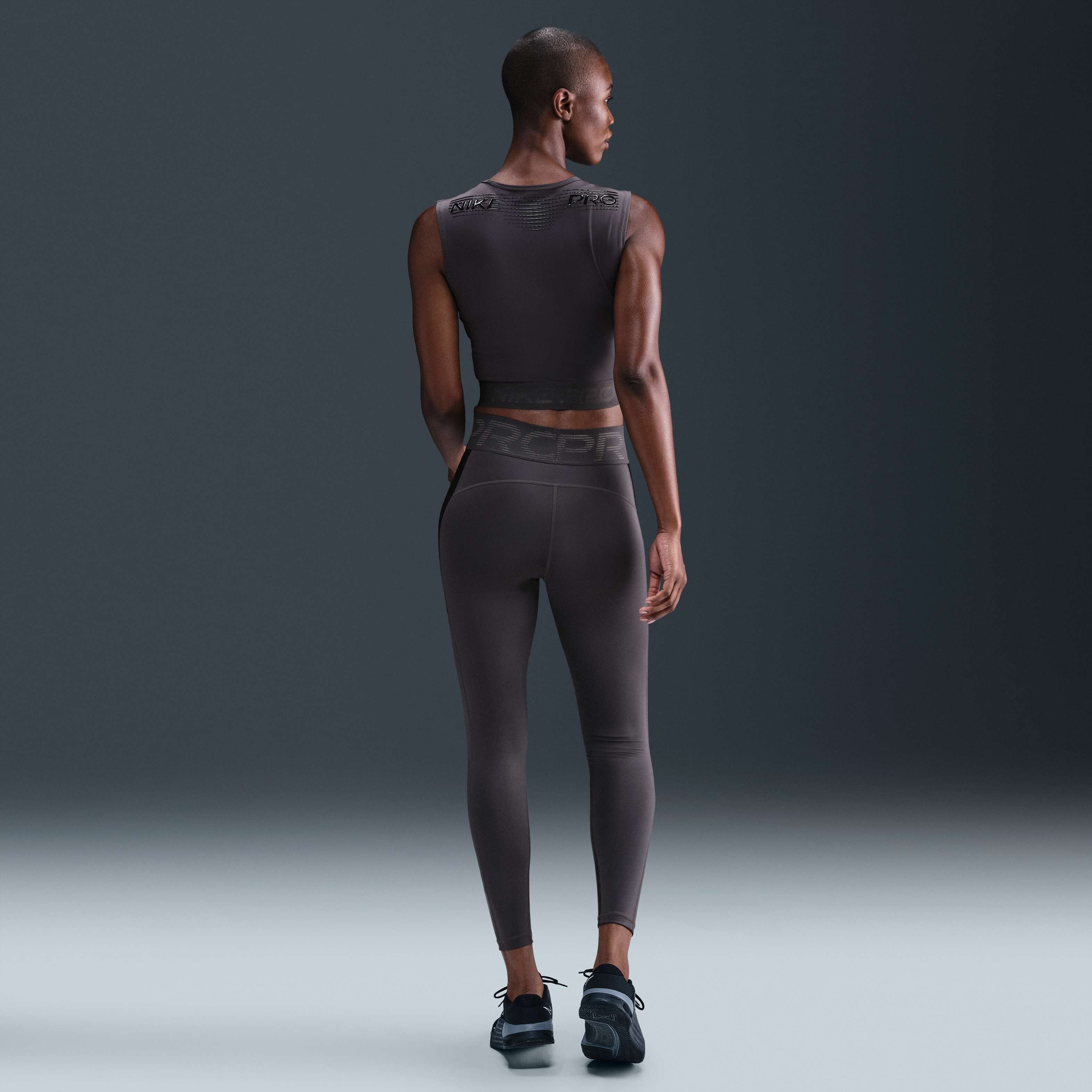 Nike Pro Sculpt image number 3