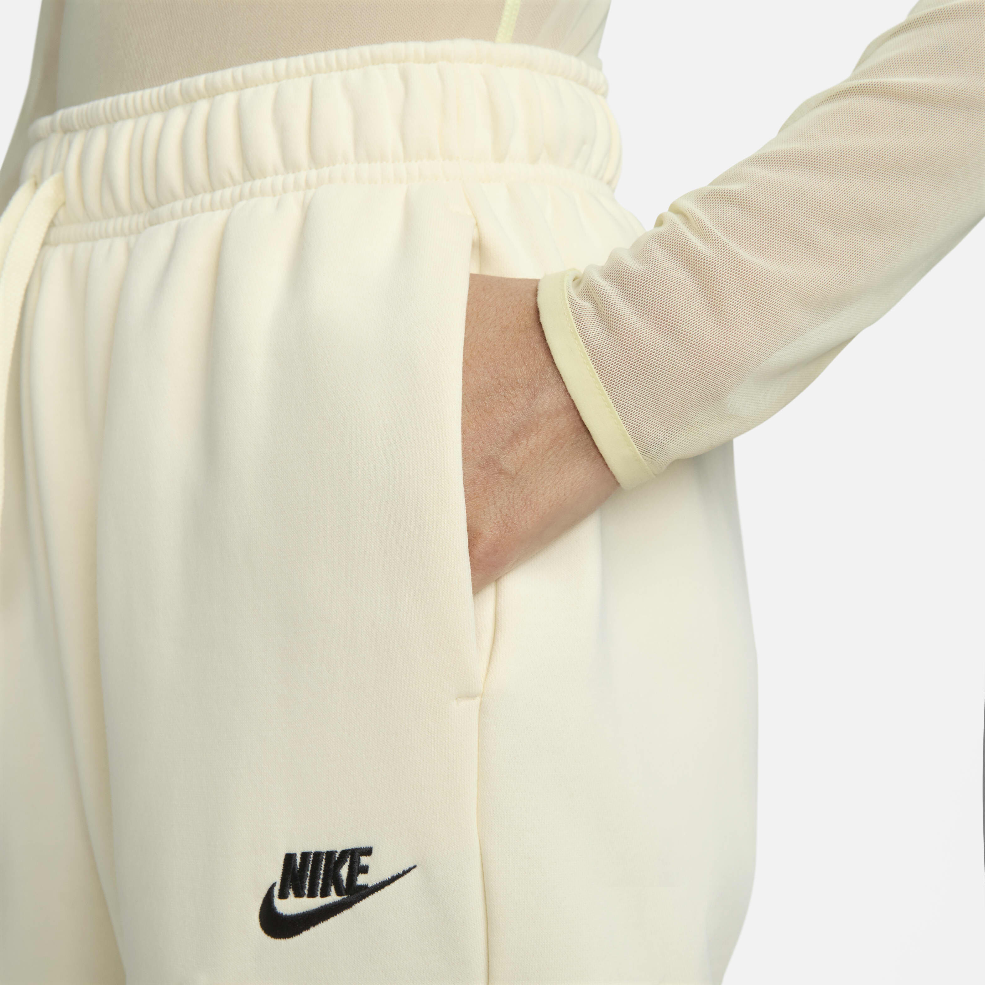 Nike Sportswear Club Fleece image number 2