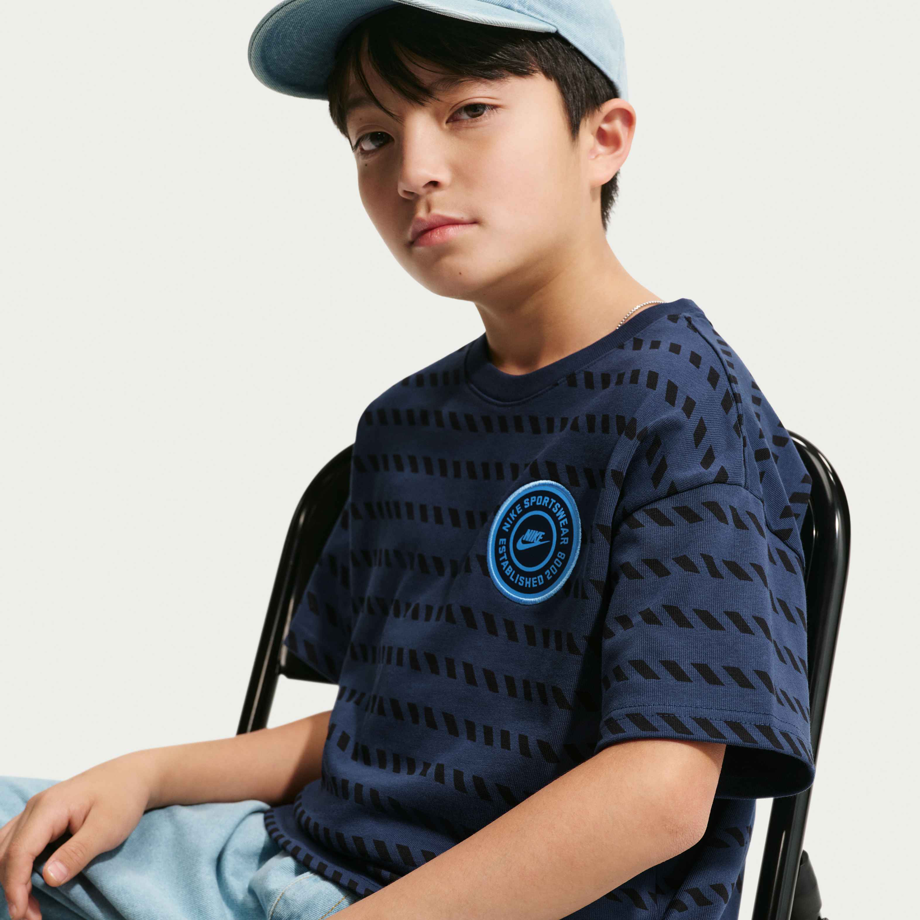 Nike Sportswear image number 2