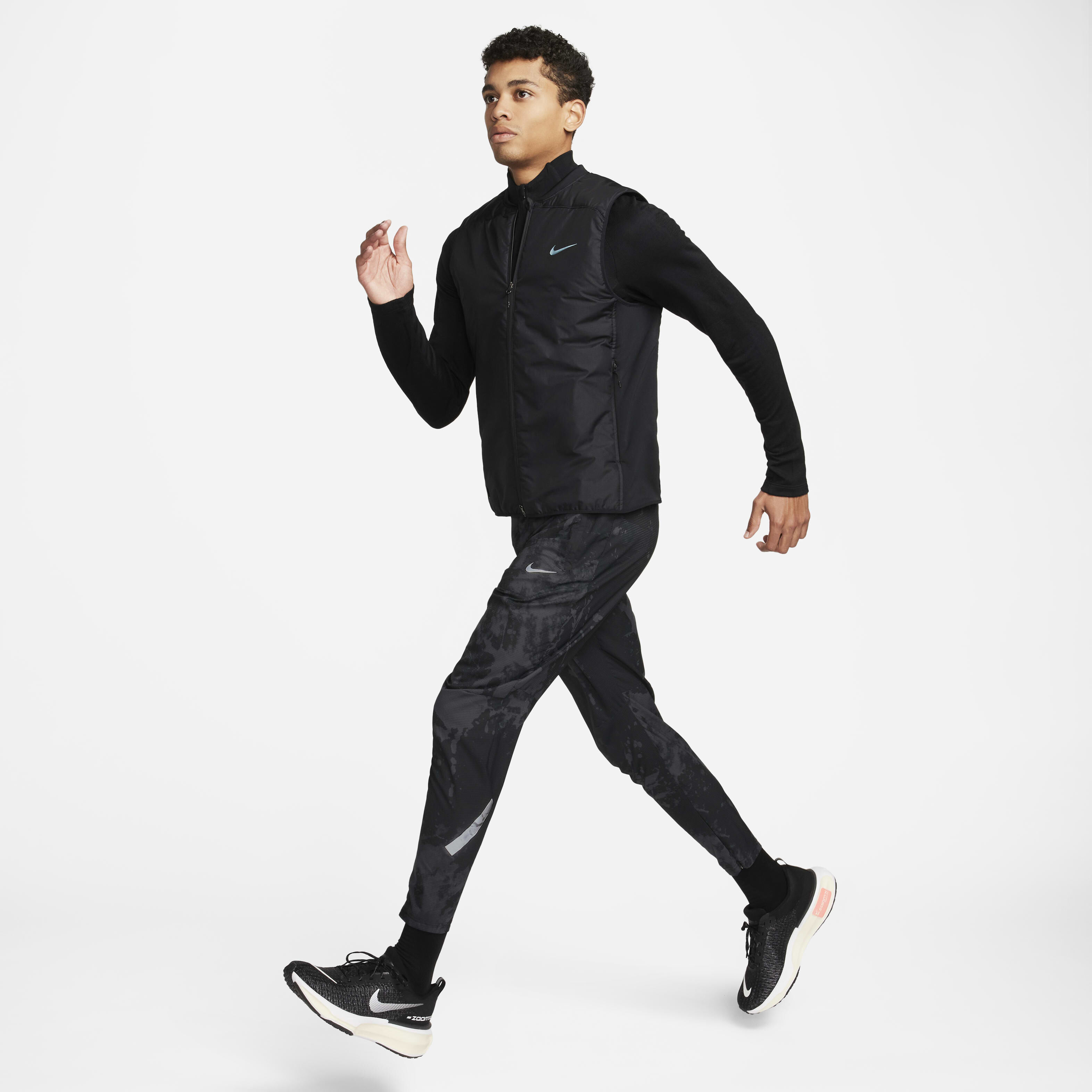 Nike Running Division AeroLayer image number 7