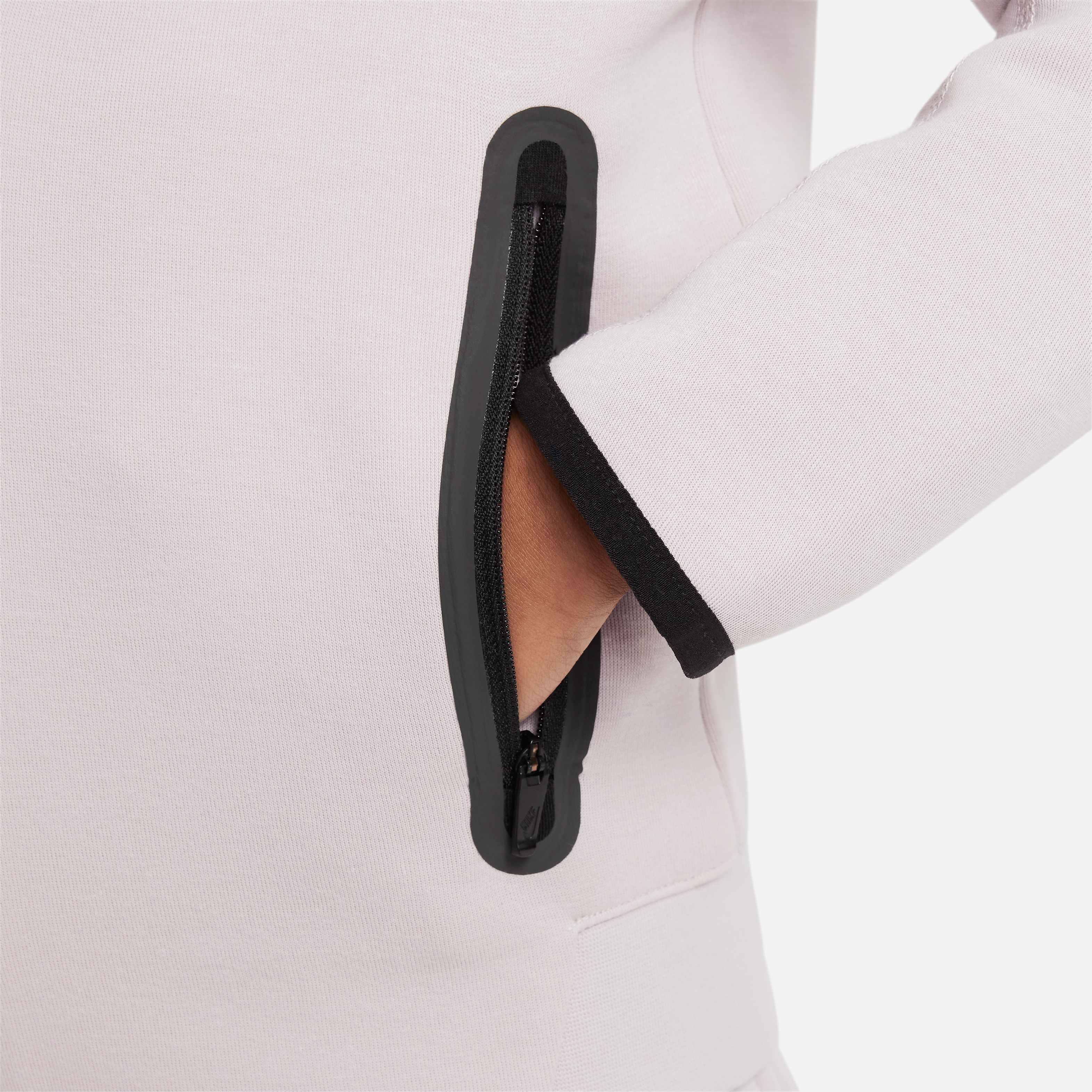 طقم نايكي سبورتسوير تك فليس بسحاب كامل image number 3