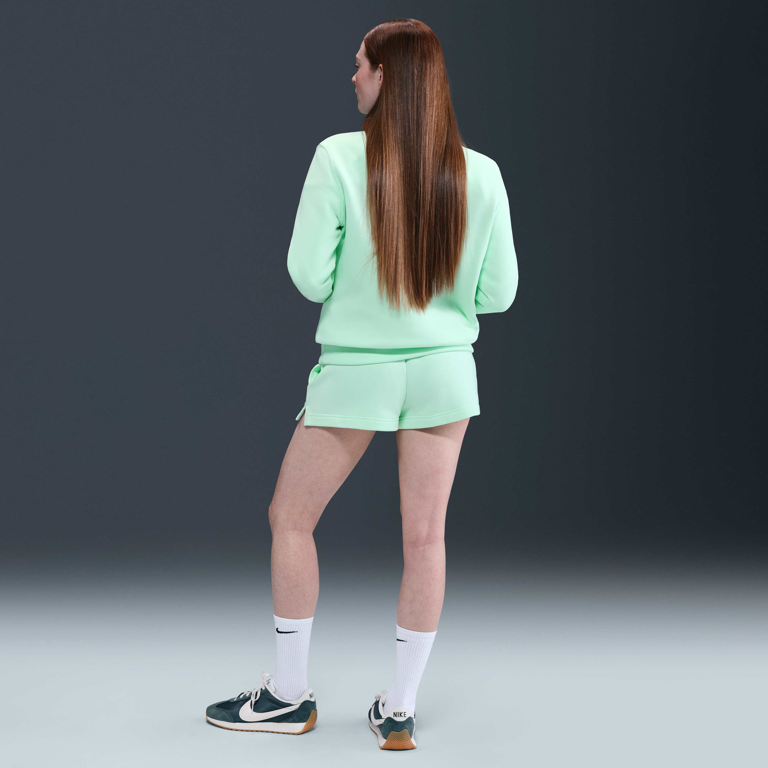 نايكي سبورتسوير فينيكس فليس image number 3