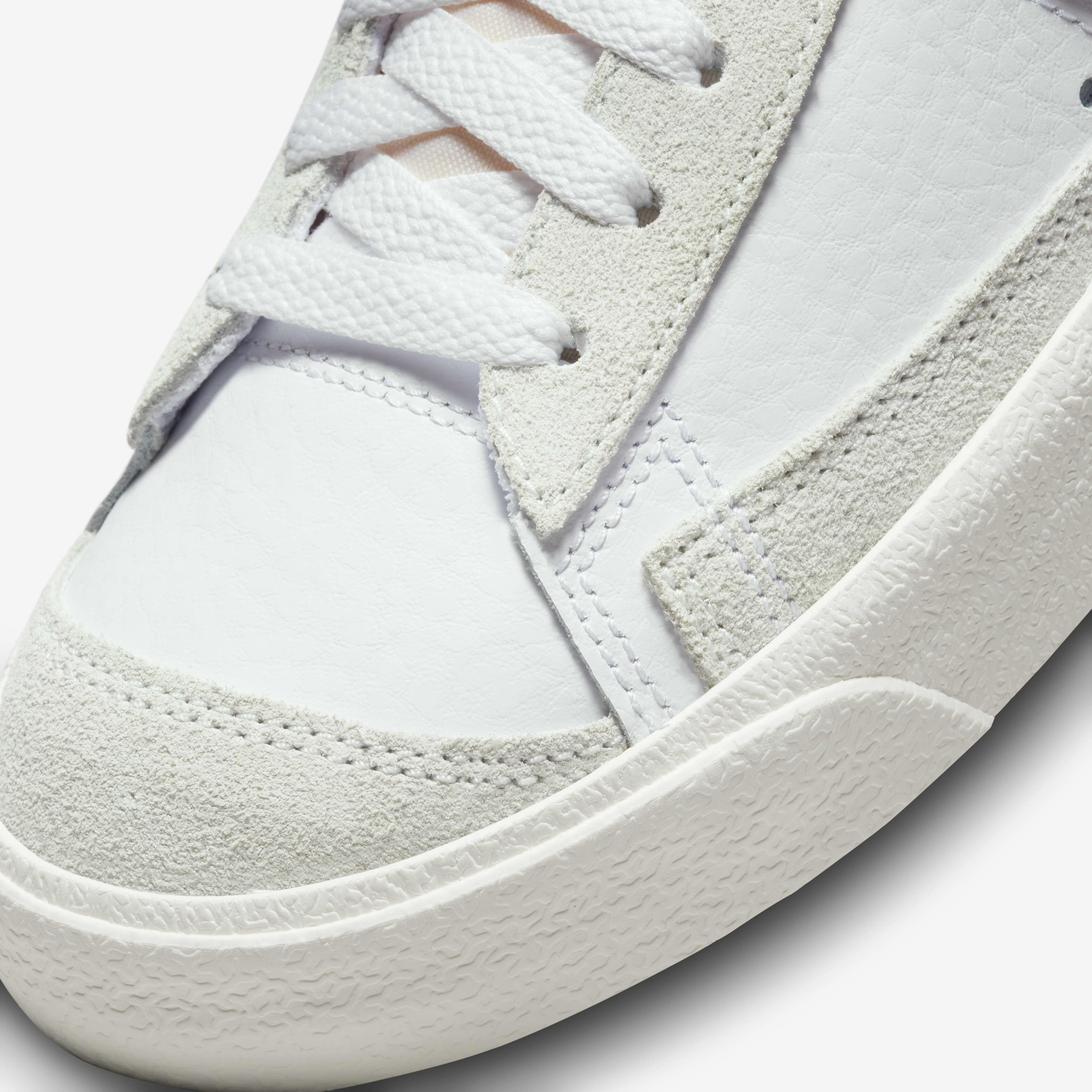 Nike Blazer Mid '77 image number 6