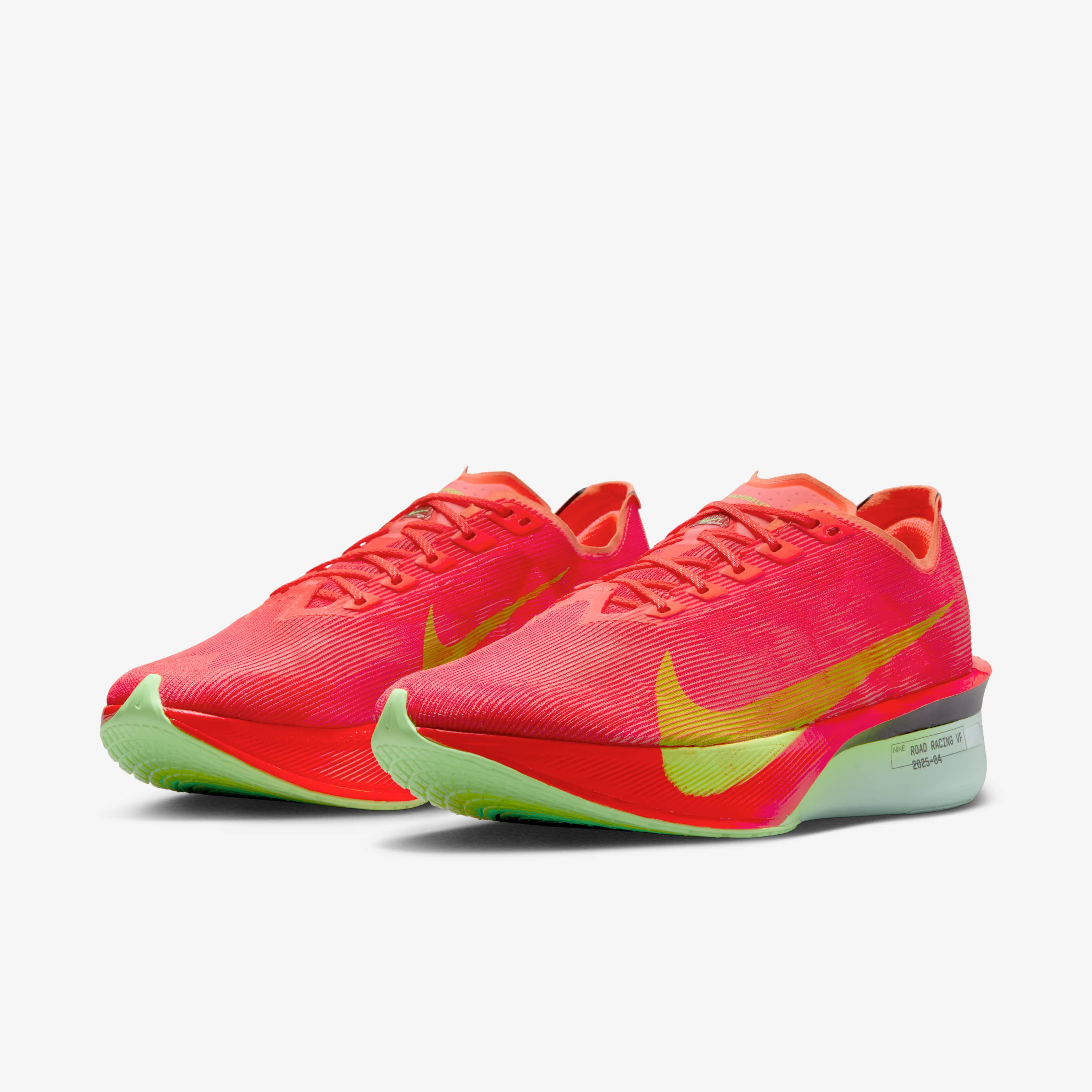 Nike Vaporfly 4 image number 4