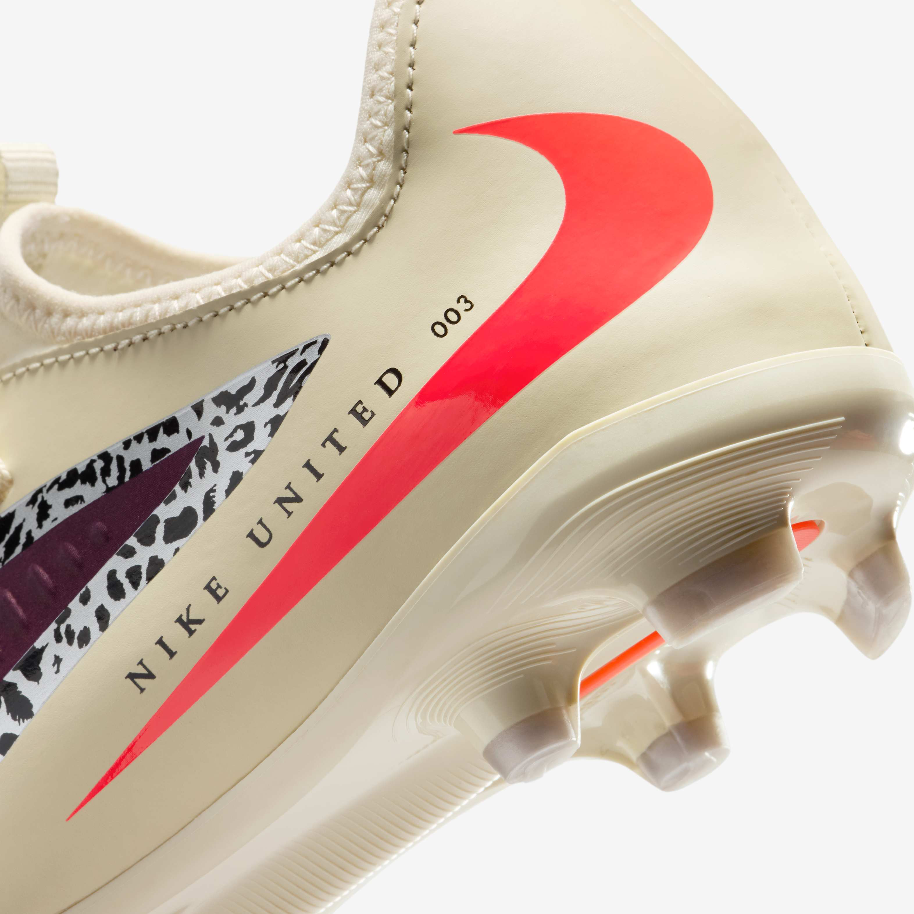 Nike United Jr Phantom 6 Low Academy image number 8