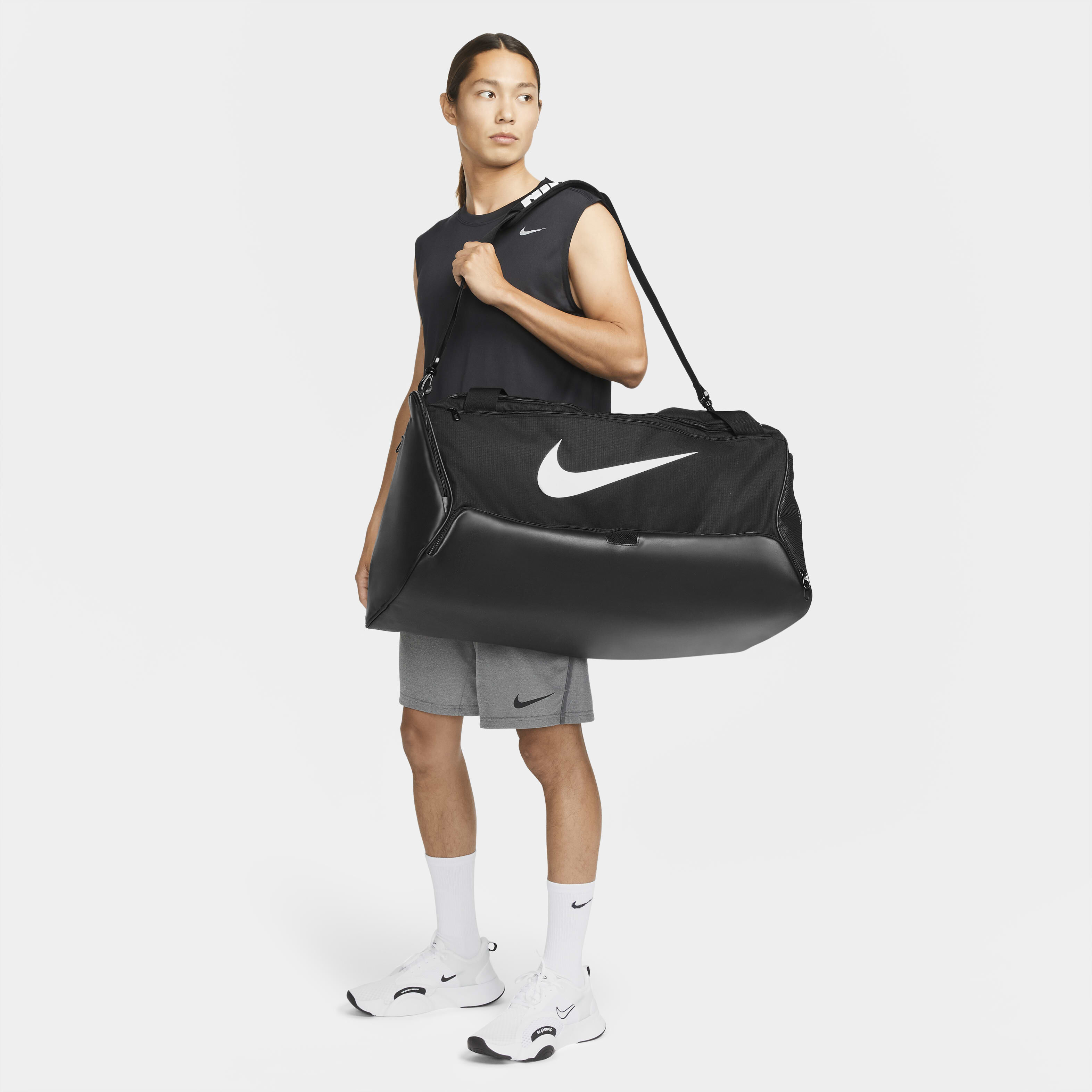 Nike duffel bag big online
