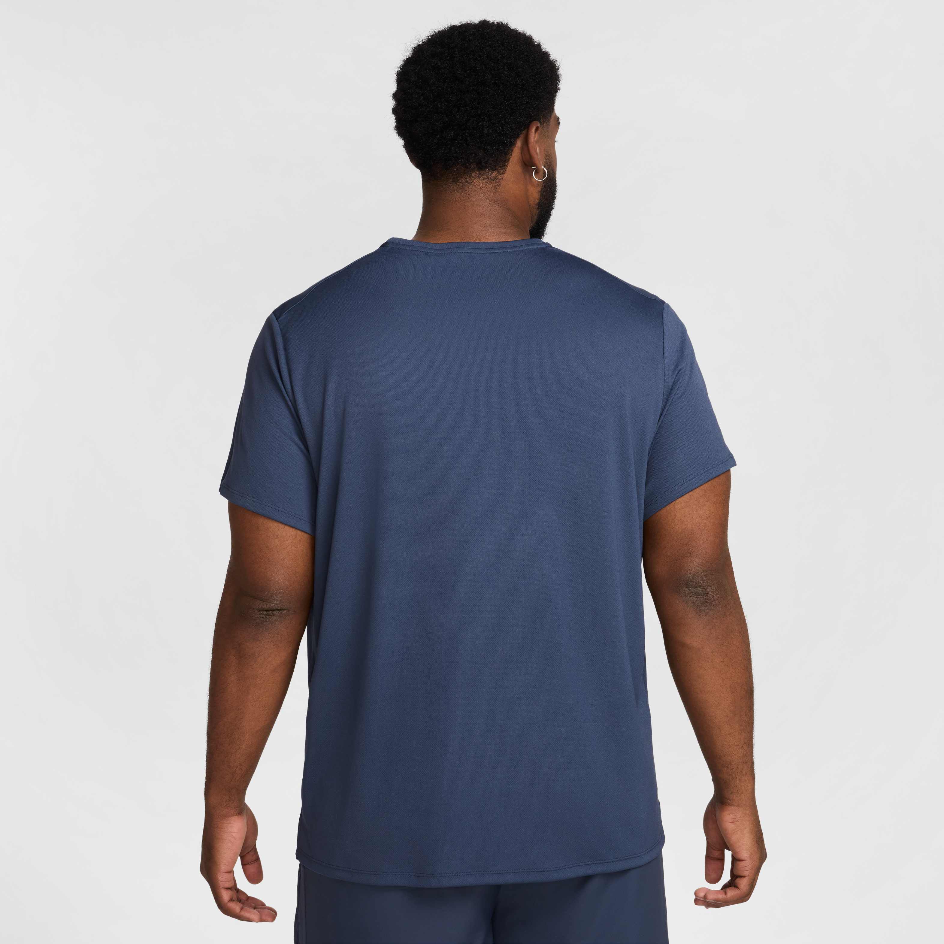 نايكي ميلر image number 7