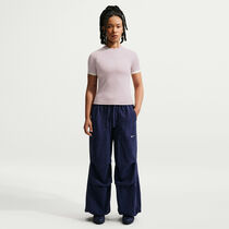 نايكي سبورتسوير