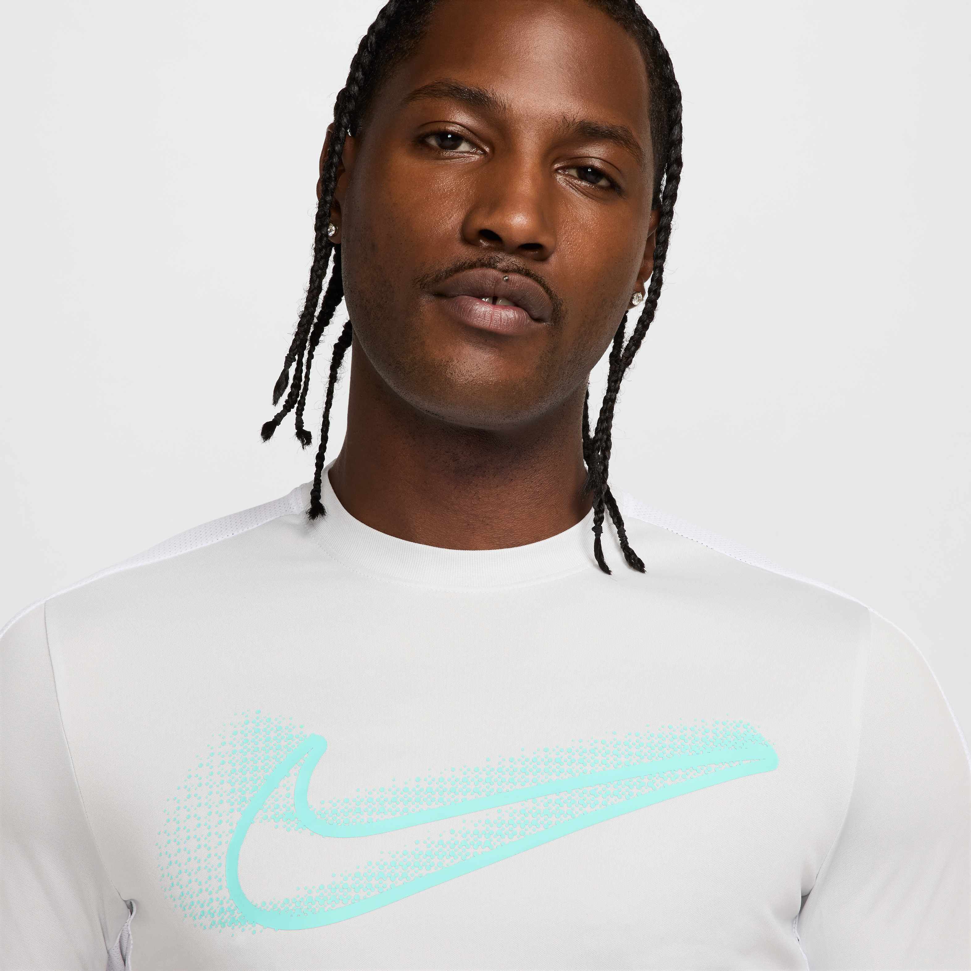 Buy Nike Academy Men's Dri-FIT Short-Sleeve Football Top - Photon  Dust/White/Dynamic Turquoise | Nike Kuwait Official