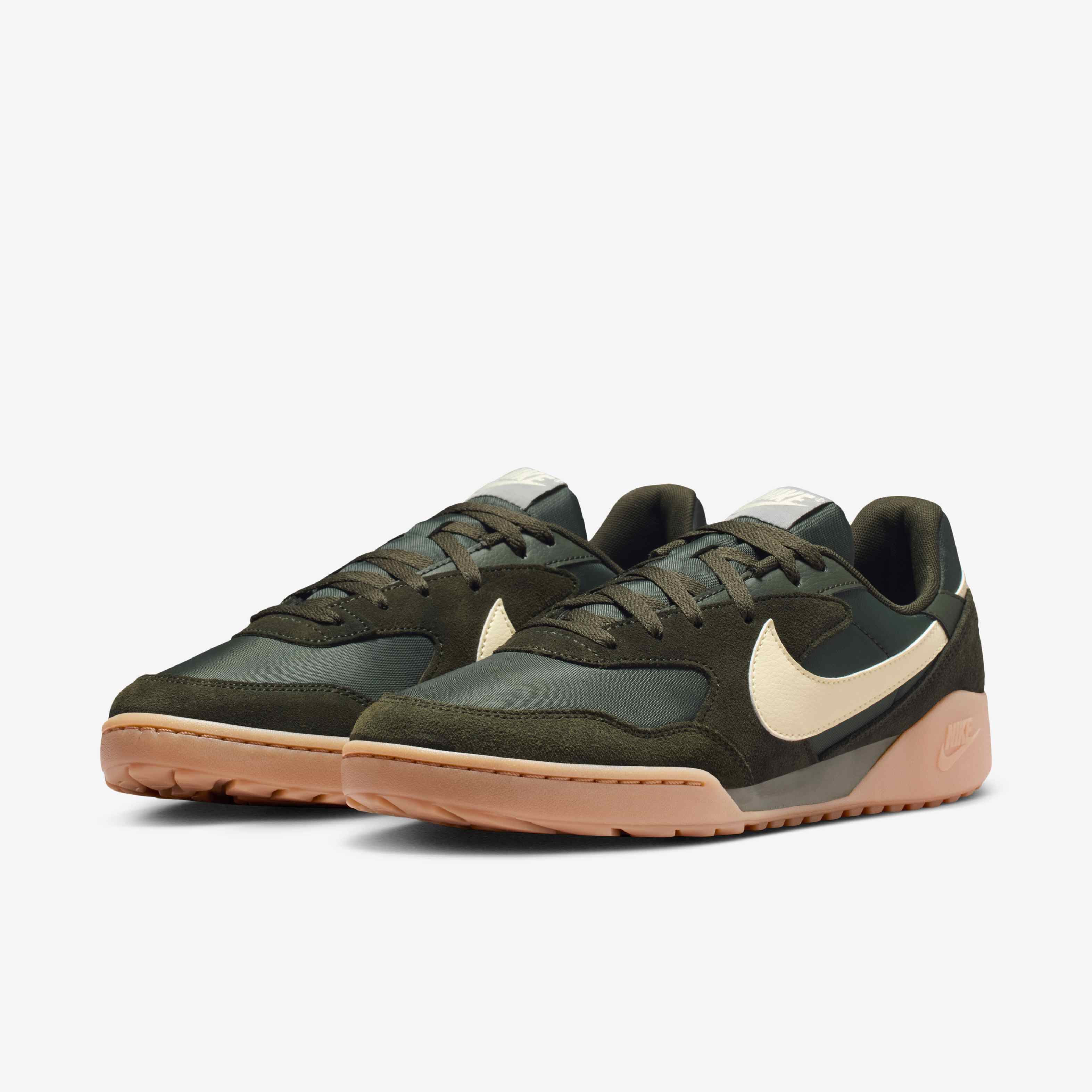 Nike Terra Manta Suede image number 4