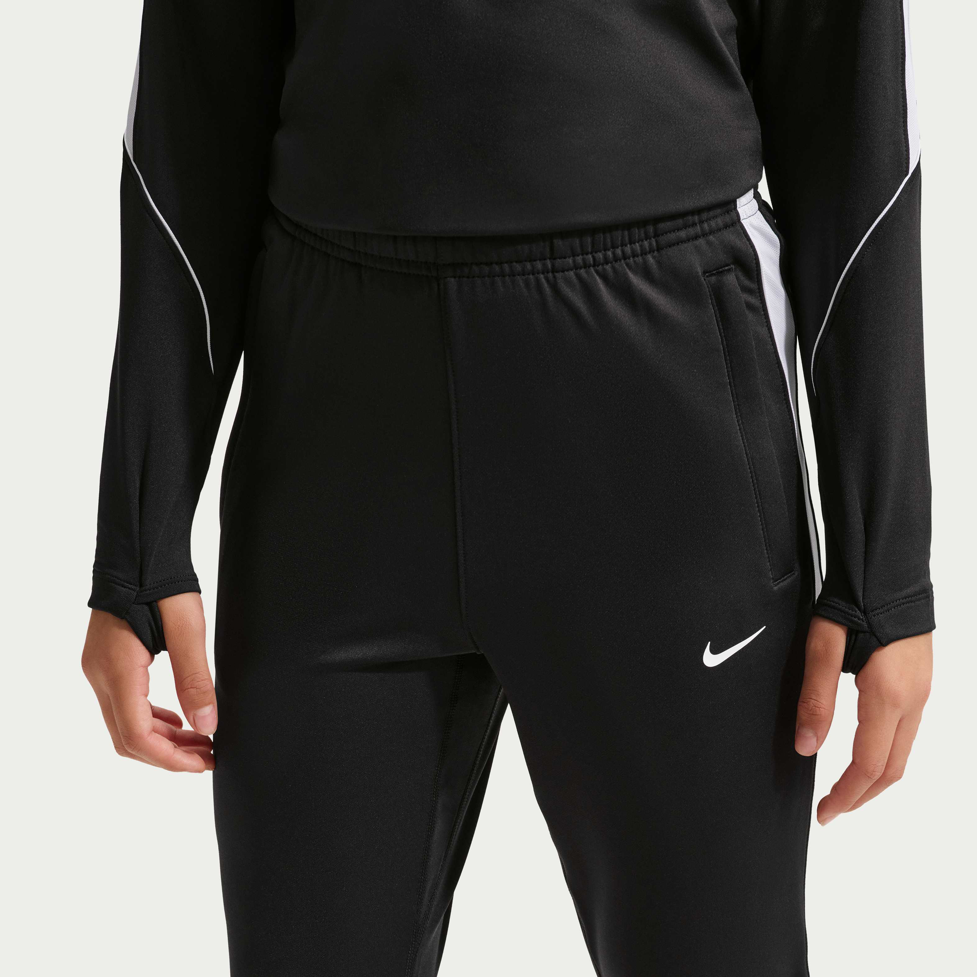 Nike Strike image number 2