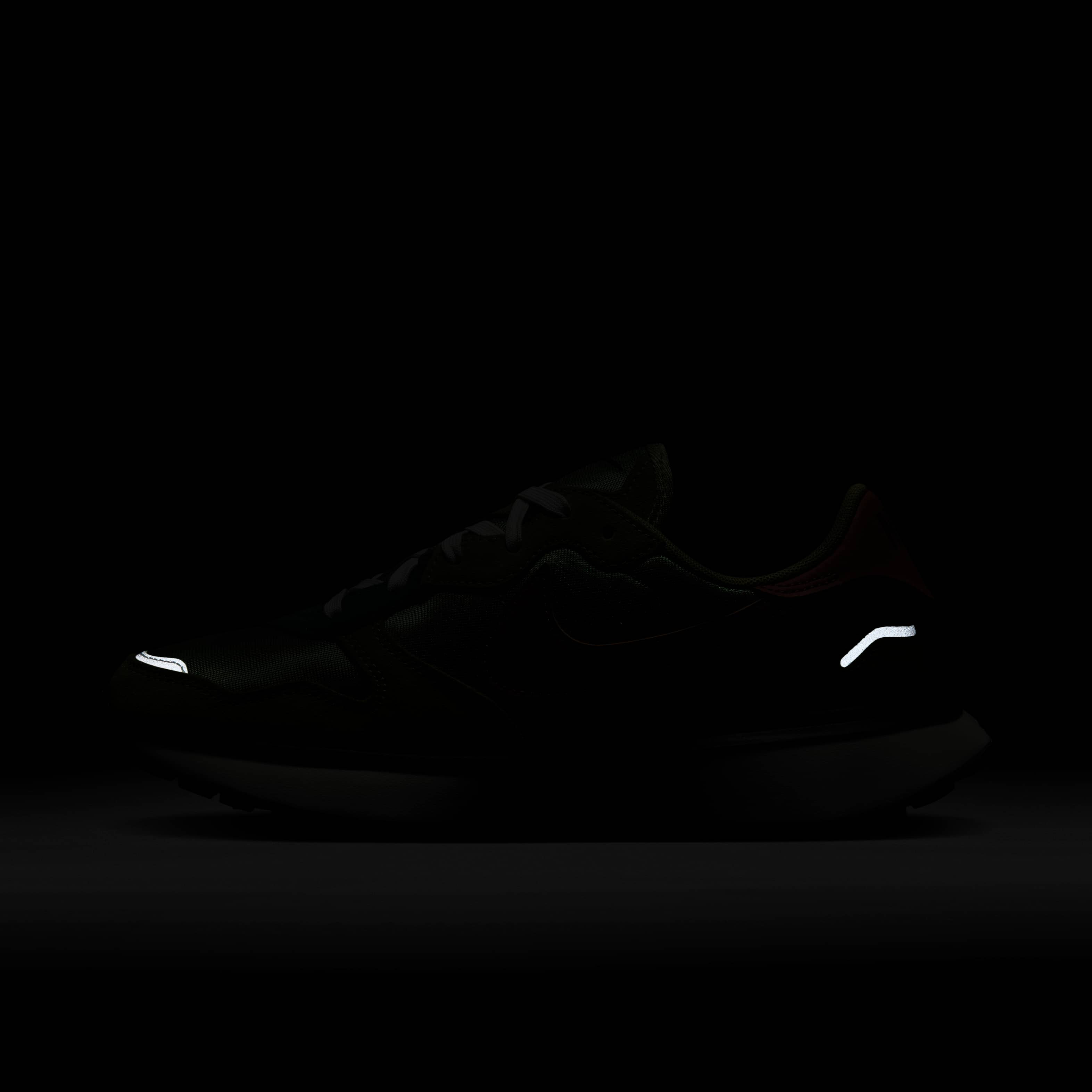 Nike Phoenix Waffle image number 12