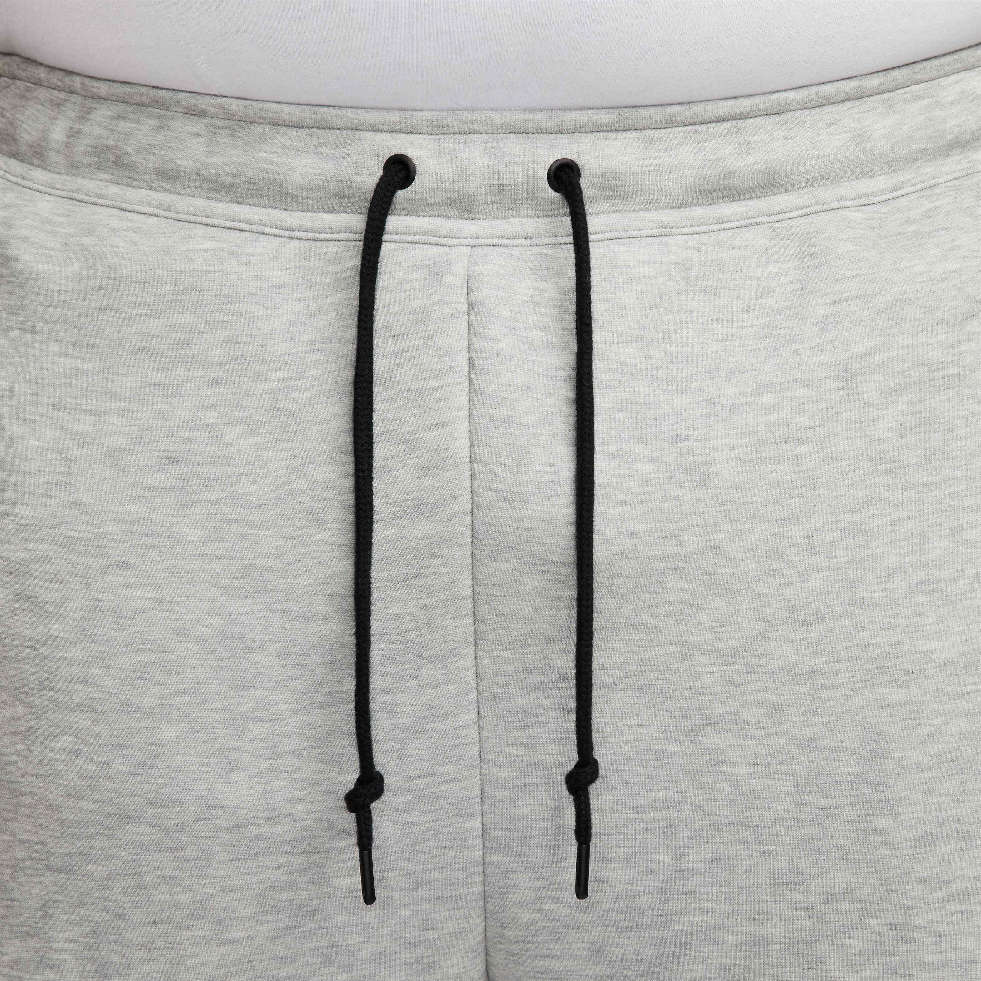 Nike Sportswear Tech Fleece image number 13