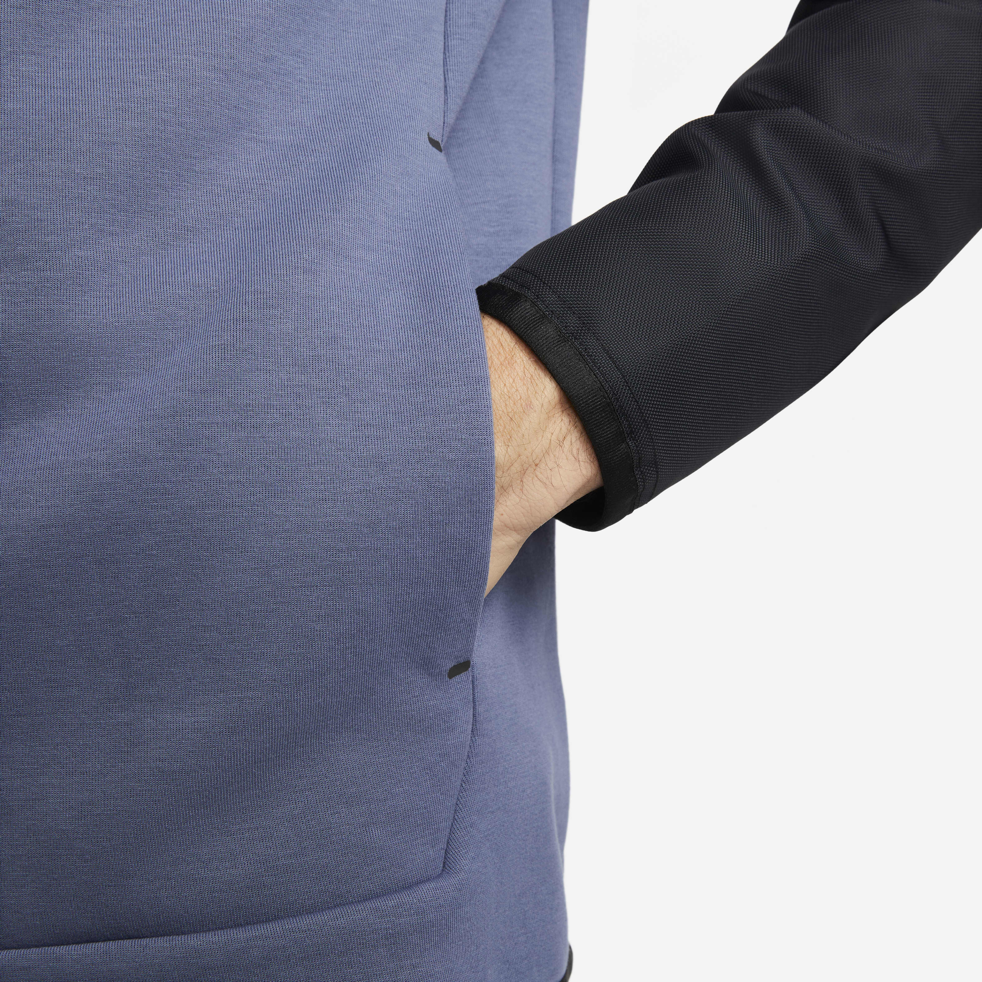 نايكي سبورتسوير تَك فليس image number 4