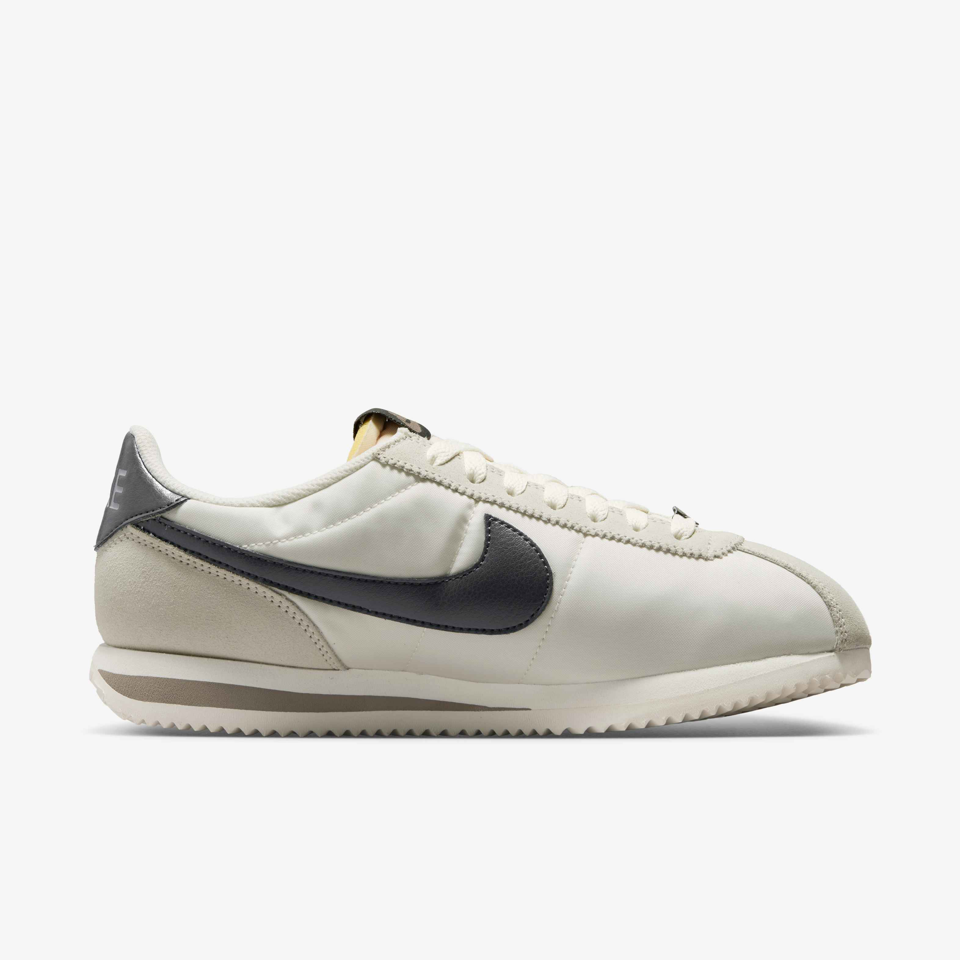 Nike Cortez image number 2