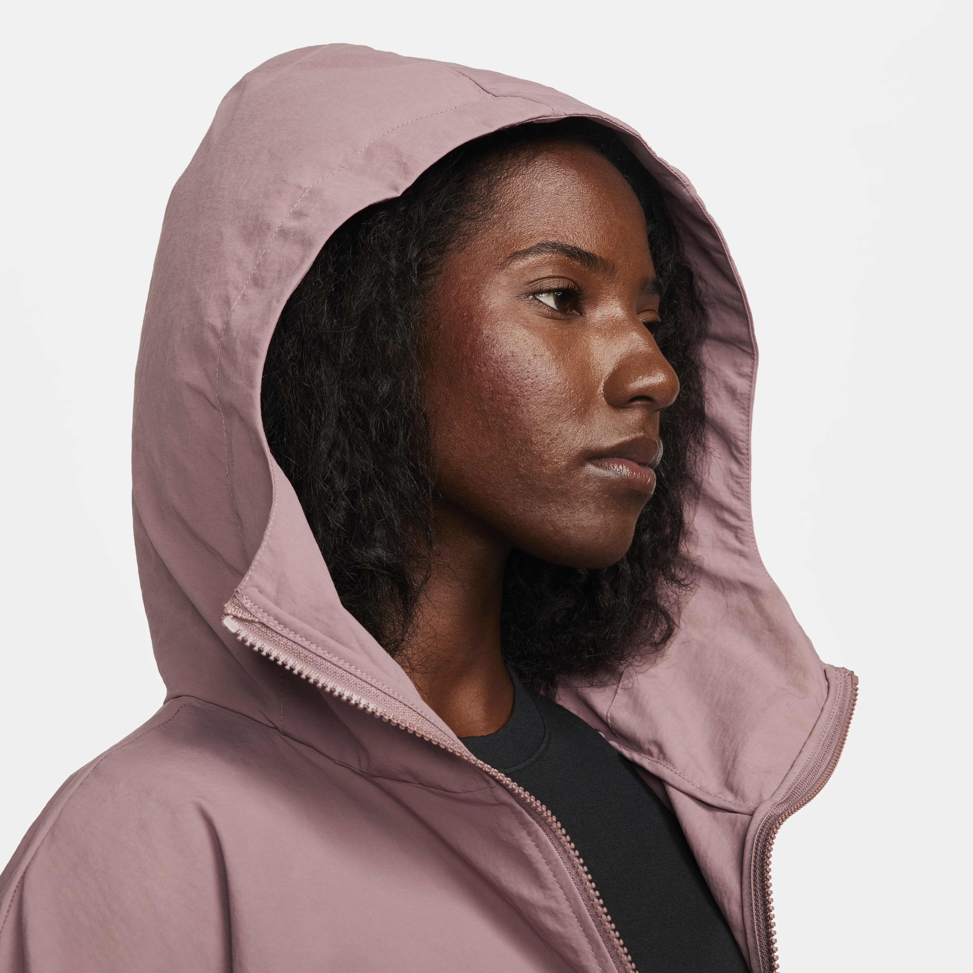 Buy Nike Sportswear Everything Wovens Women's Oversized Hooded Jacket -  Smokey Mauve/Black | Nike Kuwait Official