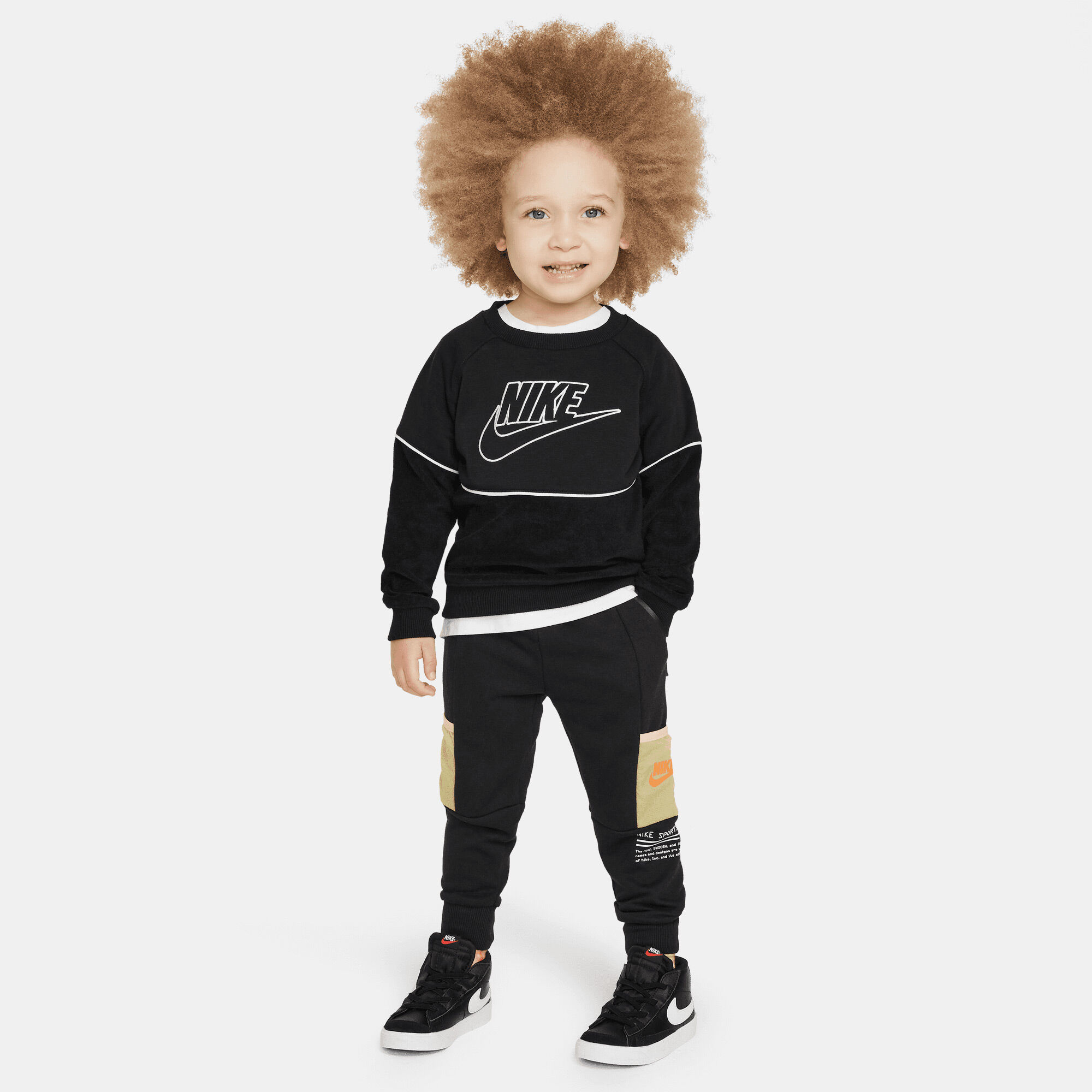 Nike Sportswear Paint Your Future image number 4