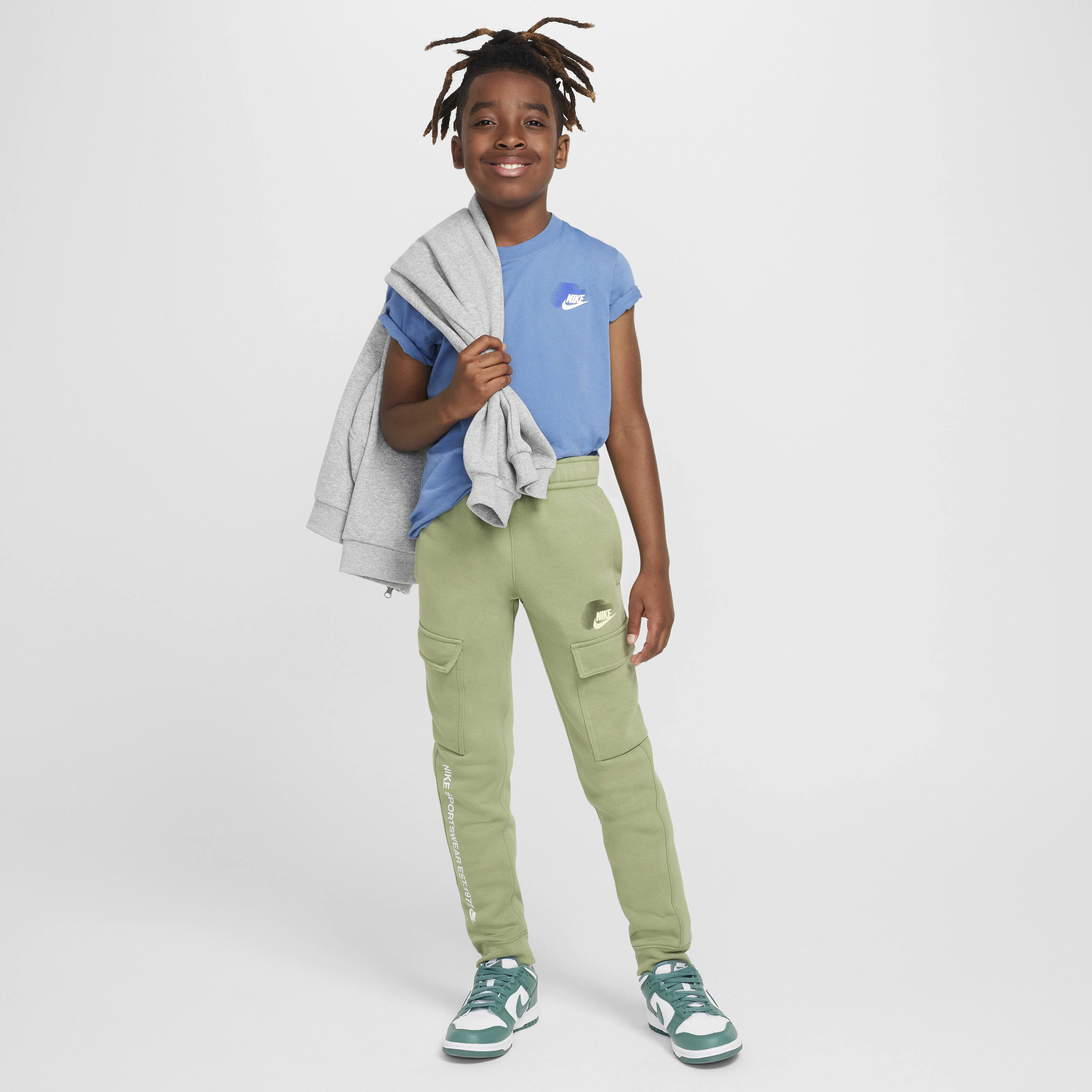 Nike Sportswear Standard Issue image number 5