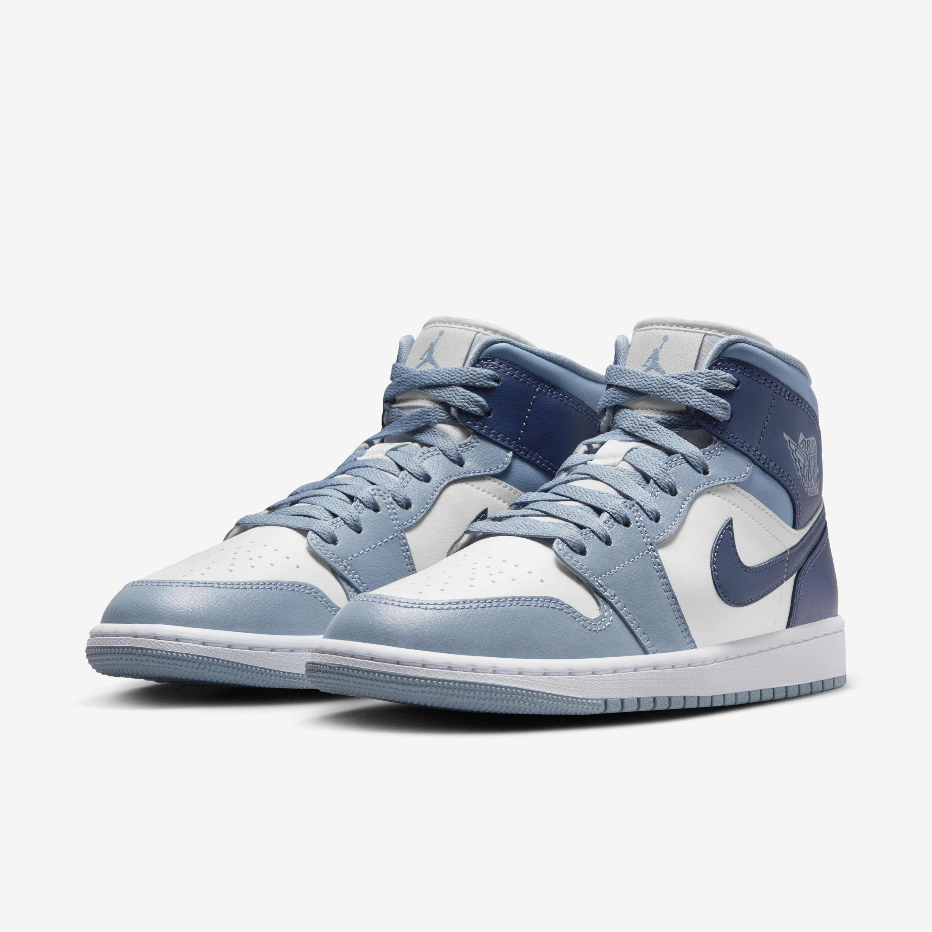 Air Jordan 1 Mid image number 4
