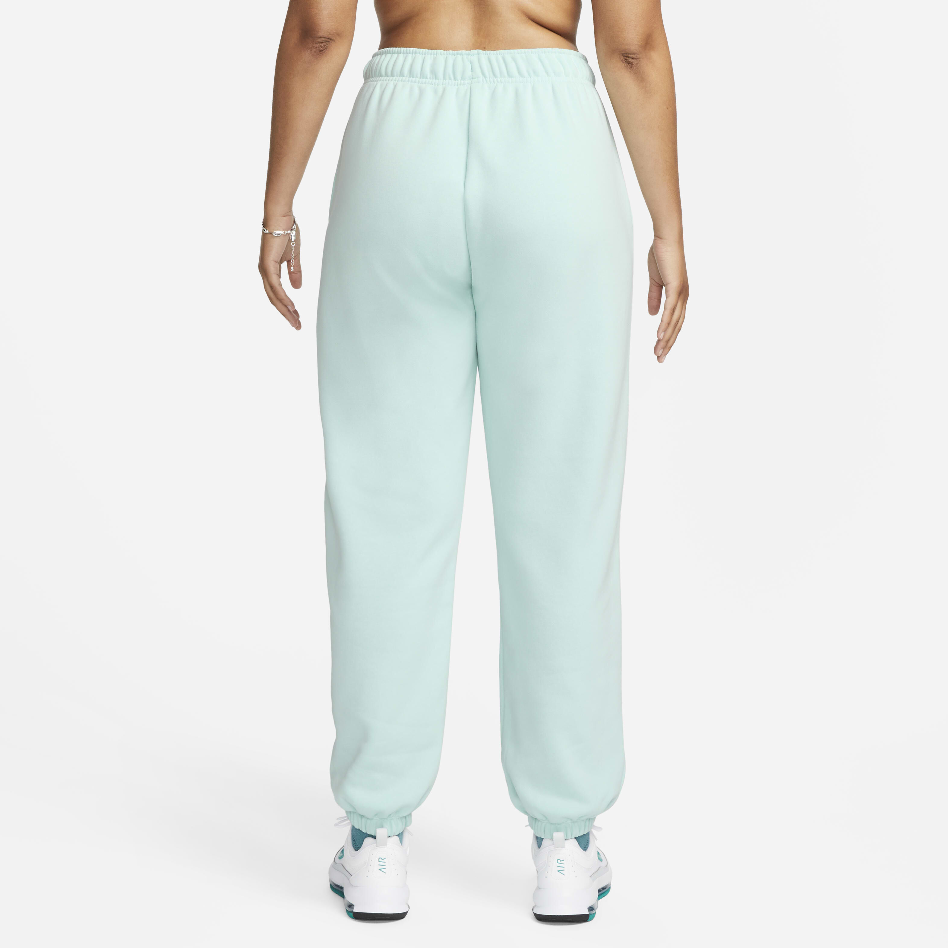 نايكي سبورتسوير اير image number 1