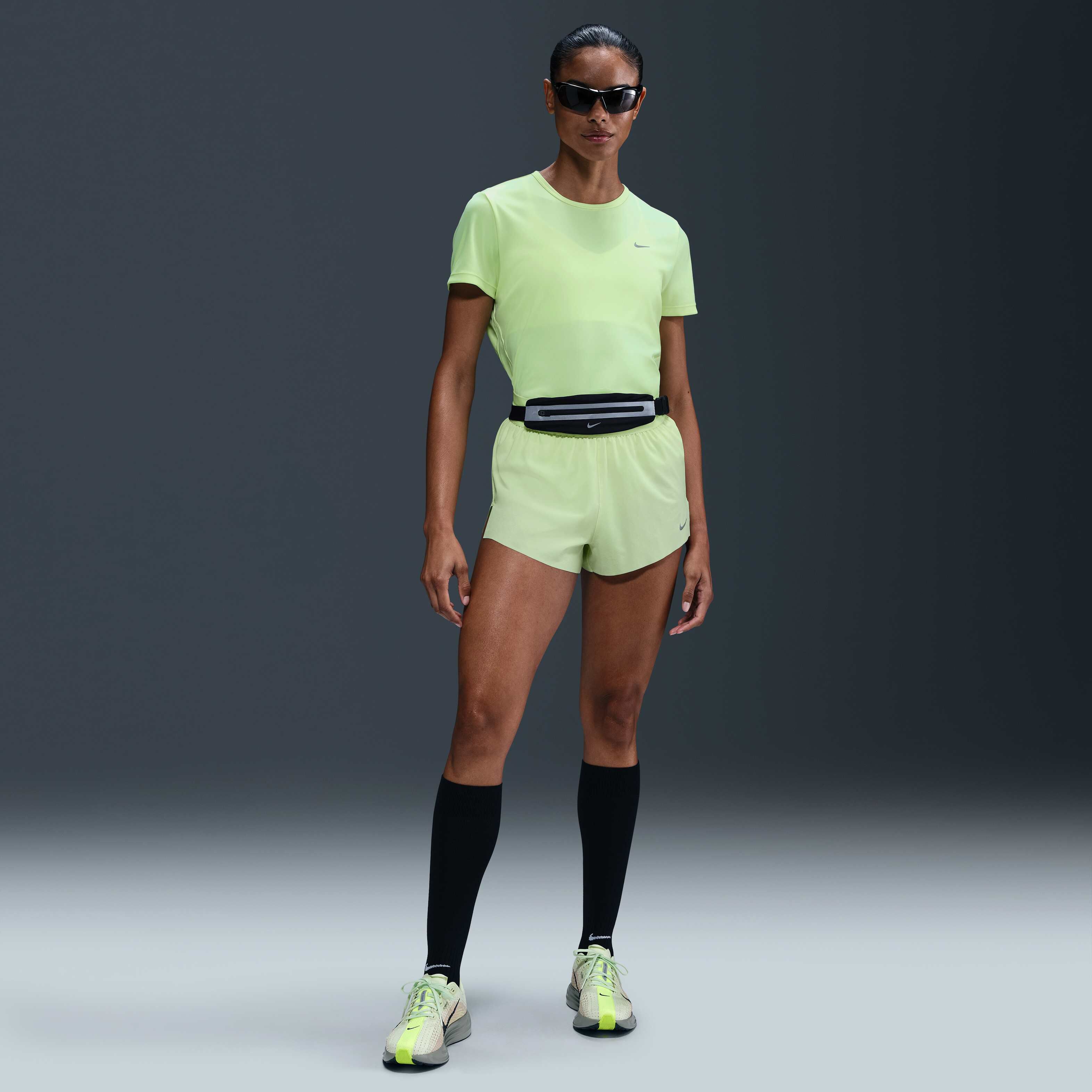 نايكي تيمبو image number 3