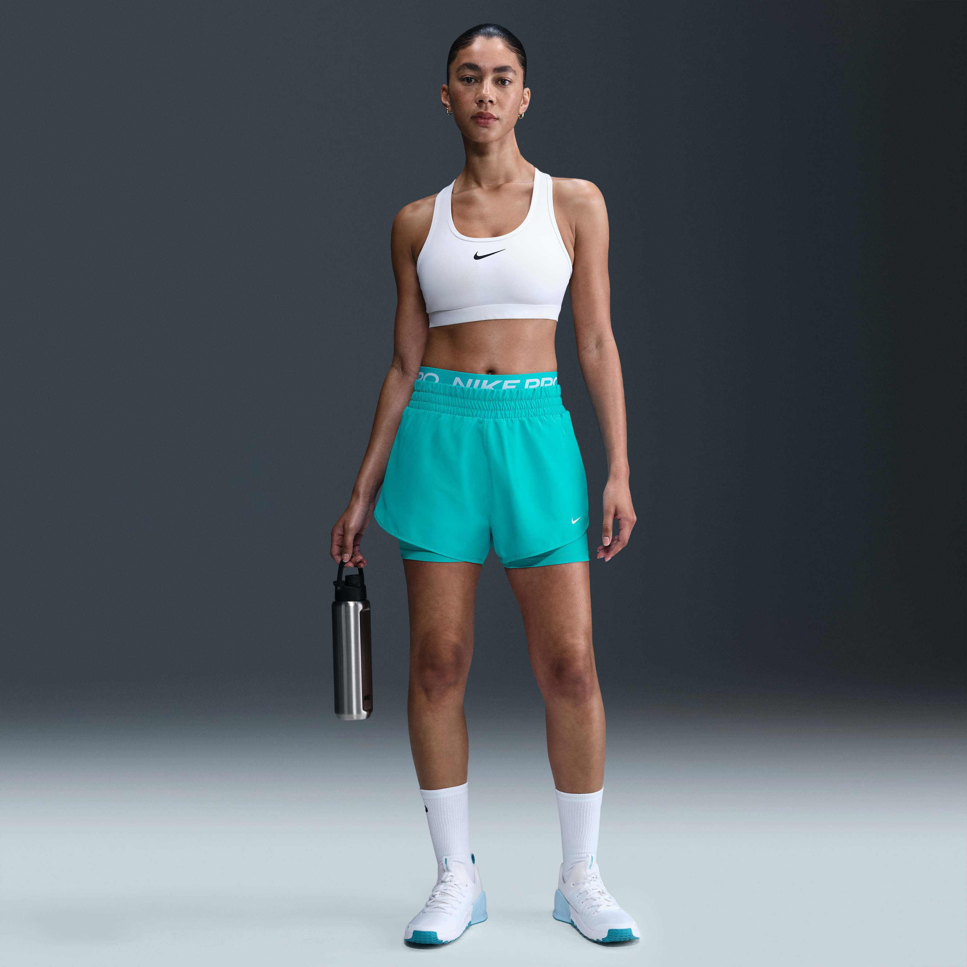 Nike Pro image number 0