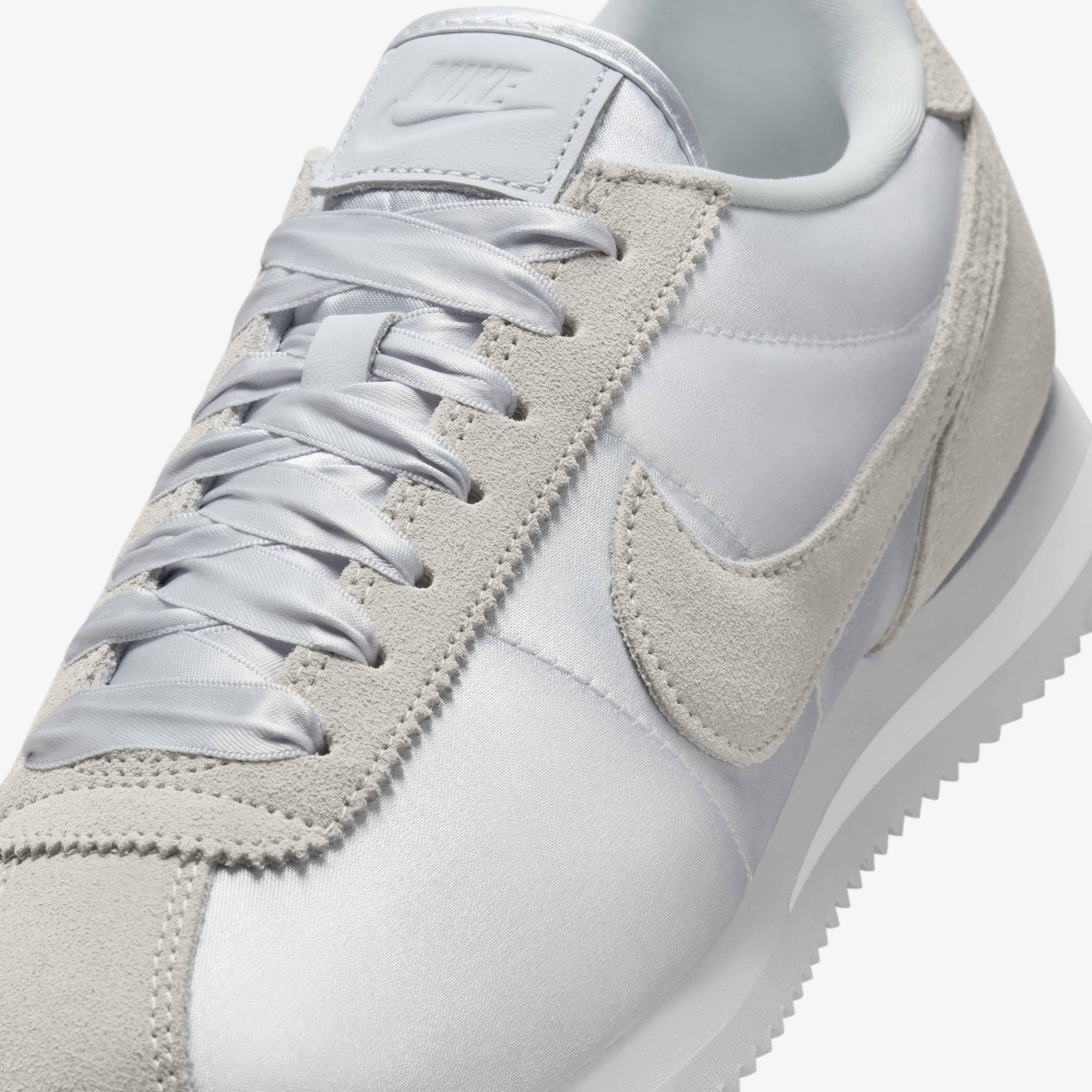 Nike cortez womens size 6 online