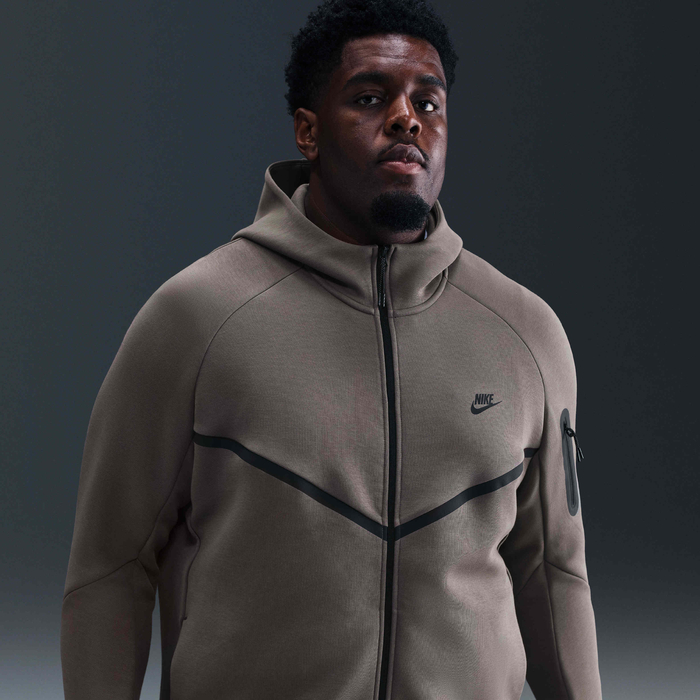 Nike Tech image number 5 Nike Tech image number 5
