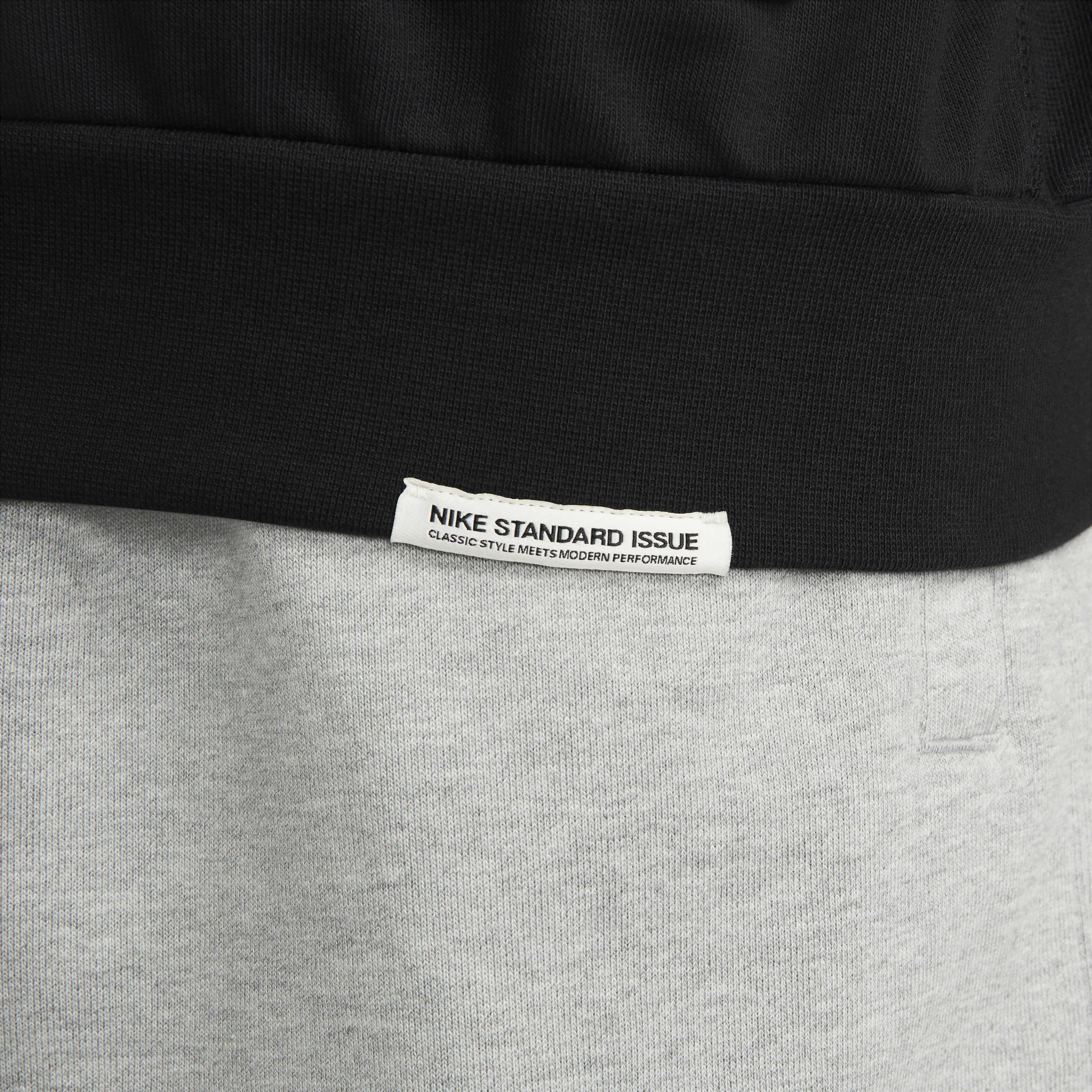 Nike Standard Issue image number 5