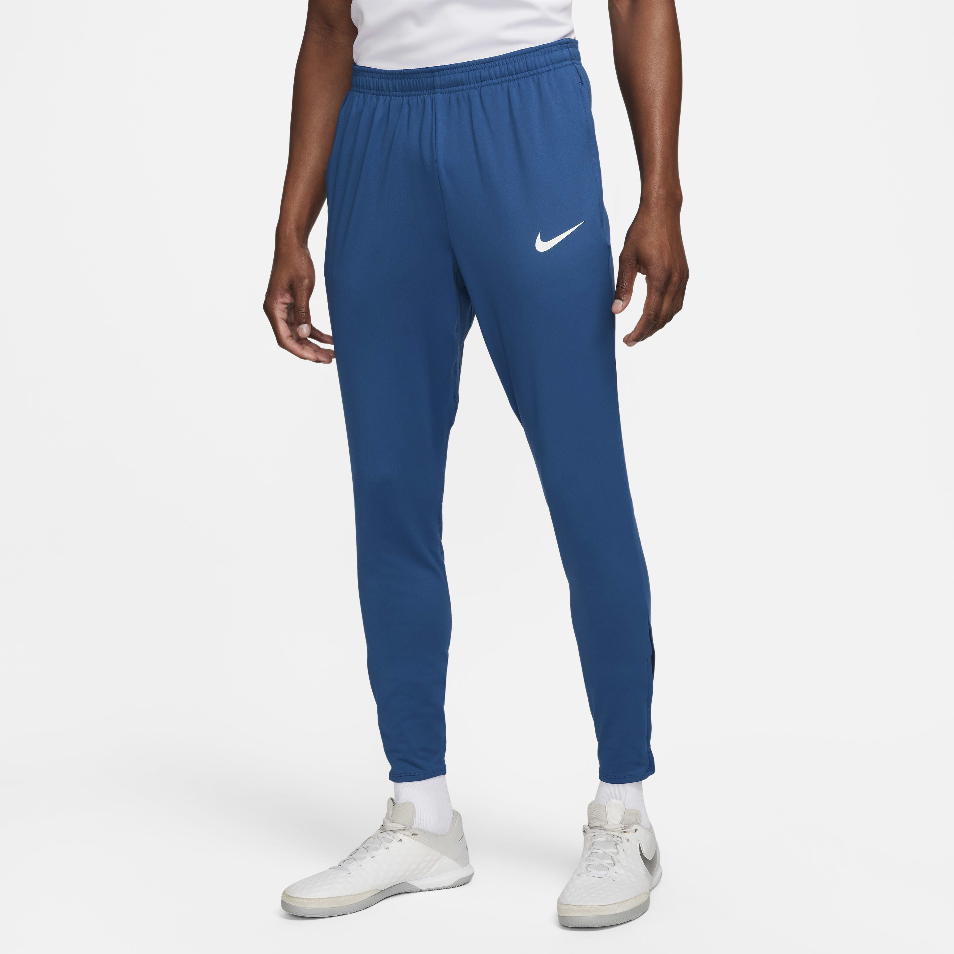 Nike Strike image number 0