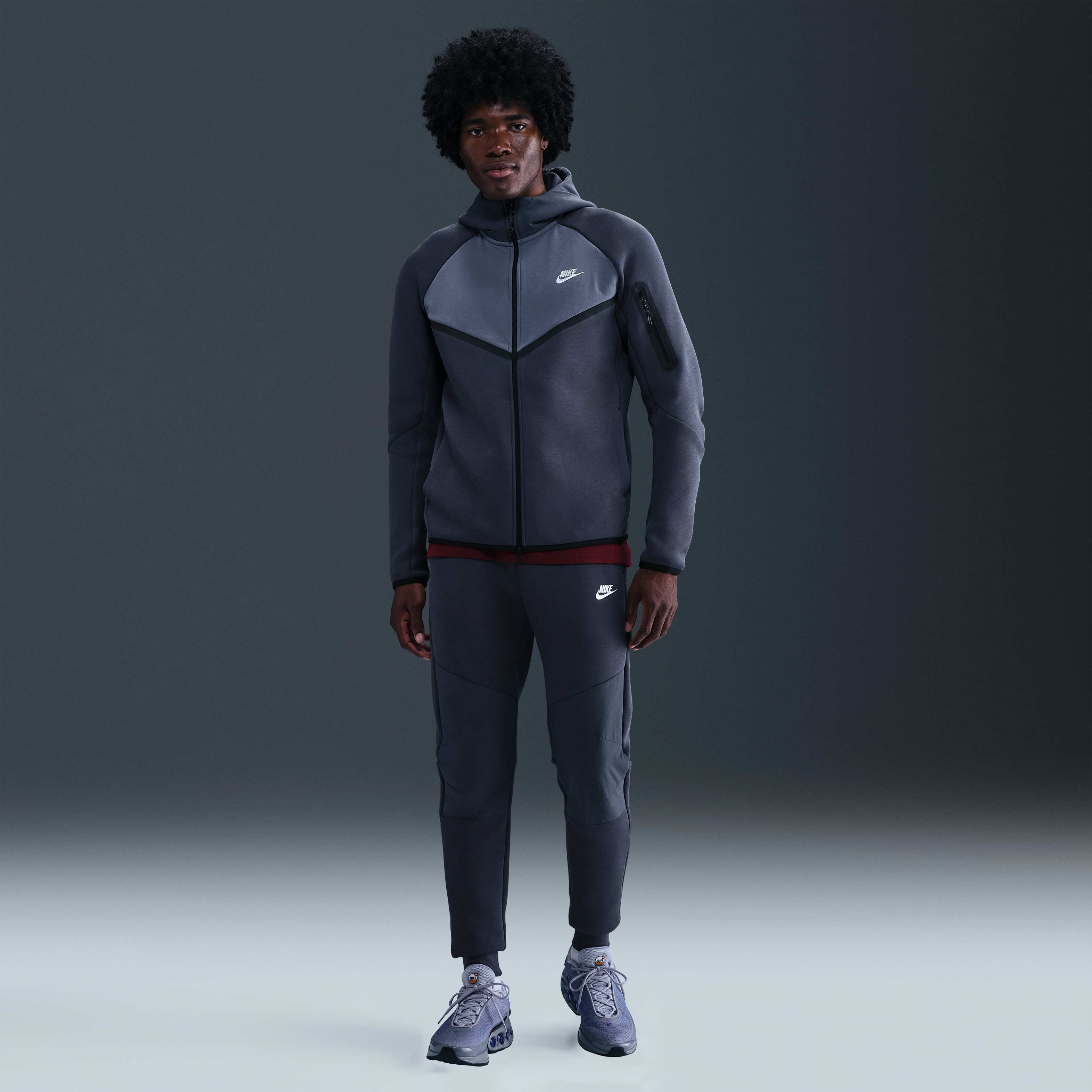 Nike Tech image number 0