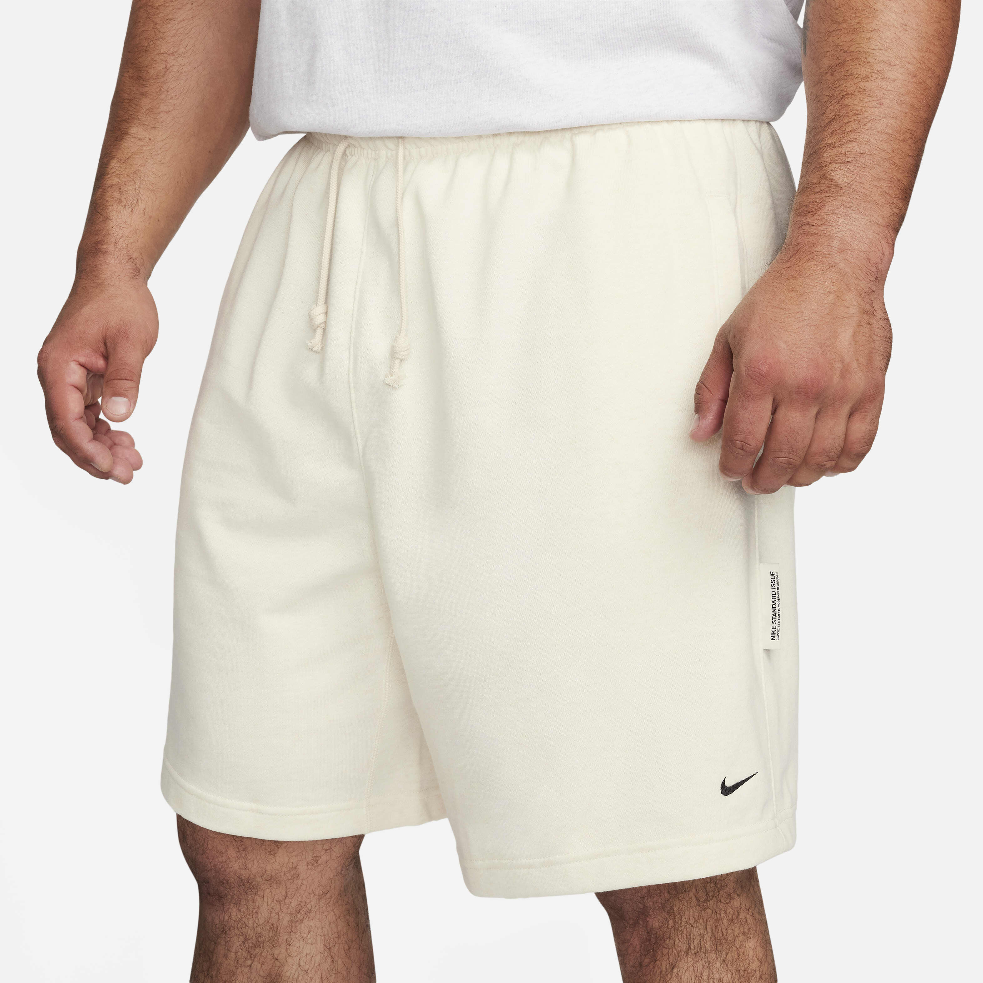 Nike Standard Issue image number 11