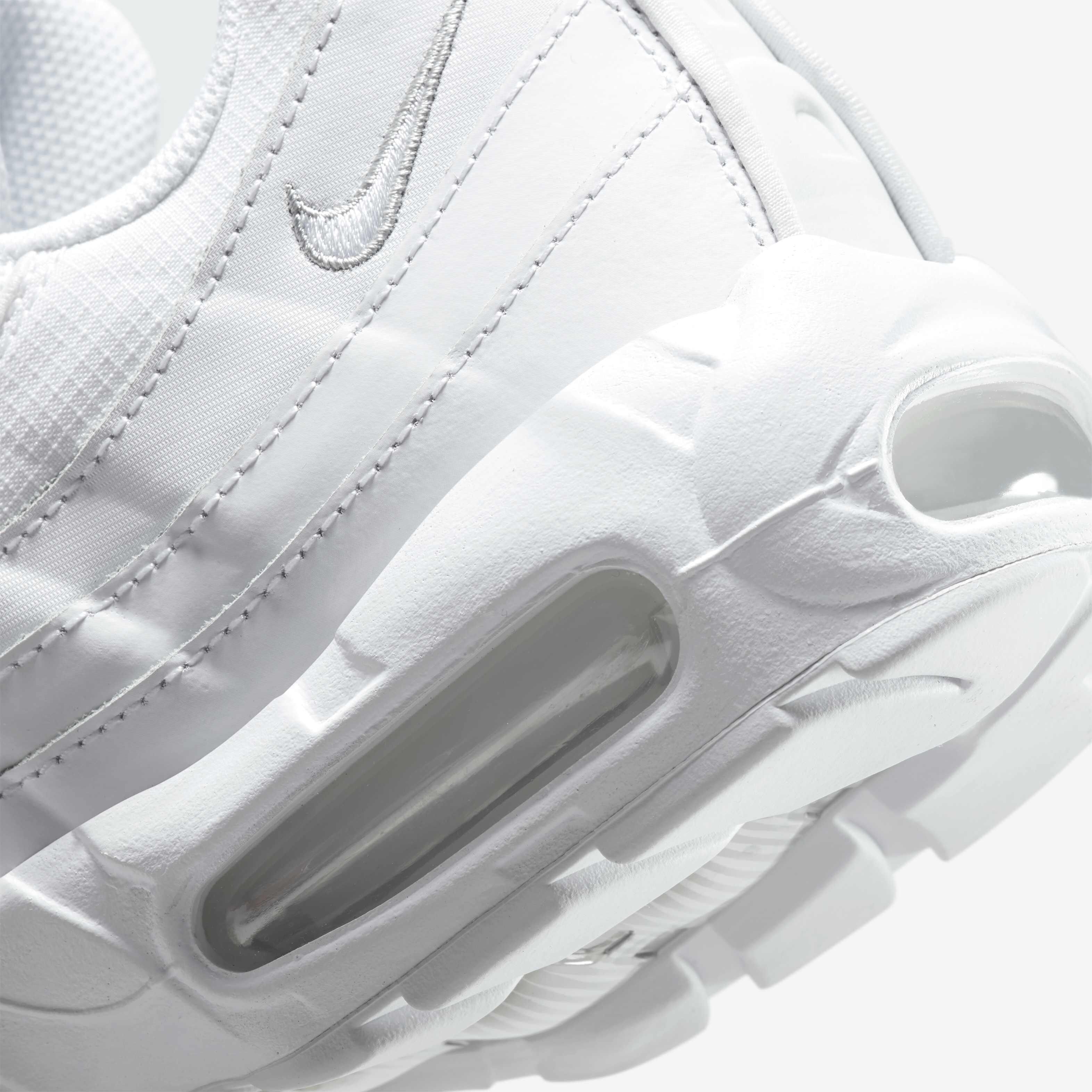 Nike Air Max 95 Essential image number 7
