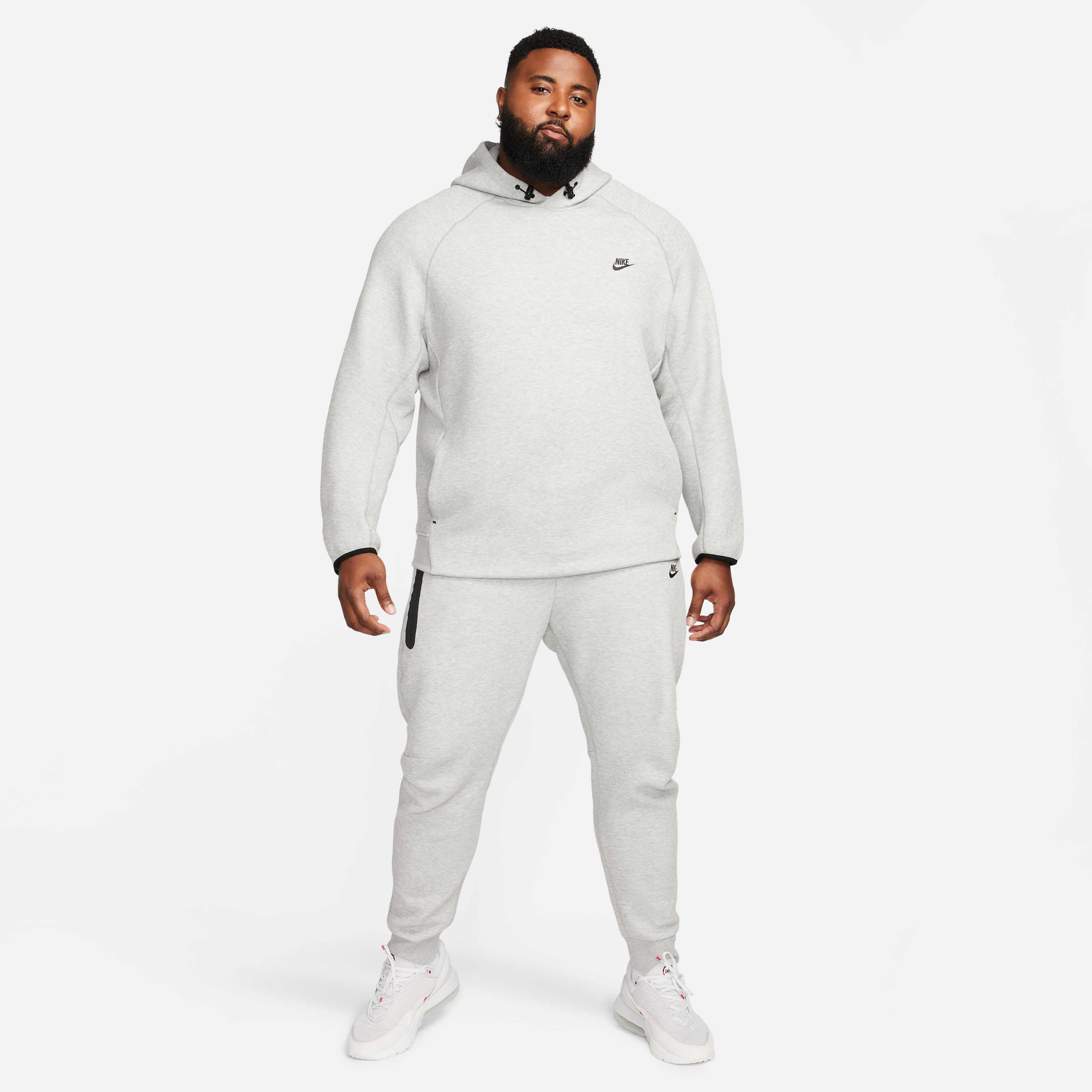 Nike Sportswear Tech Fleece image number 16