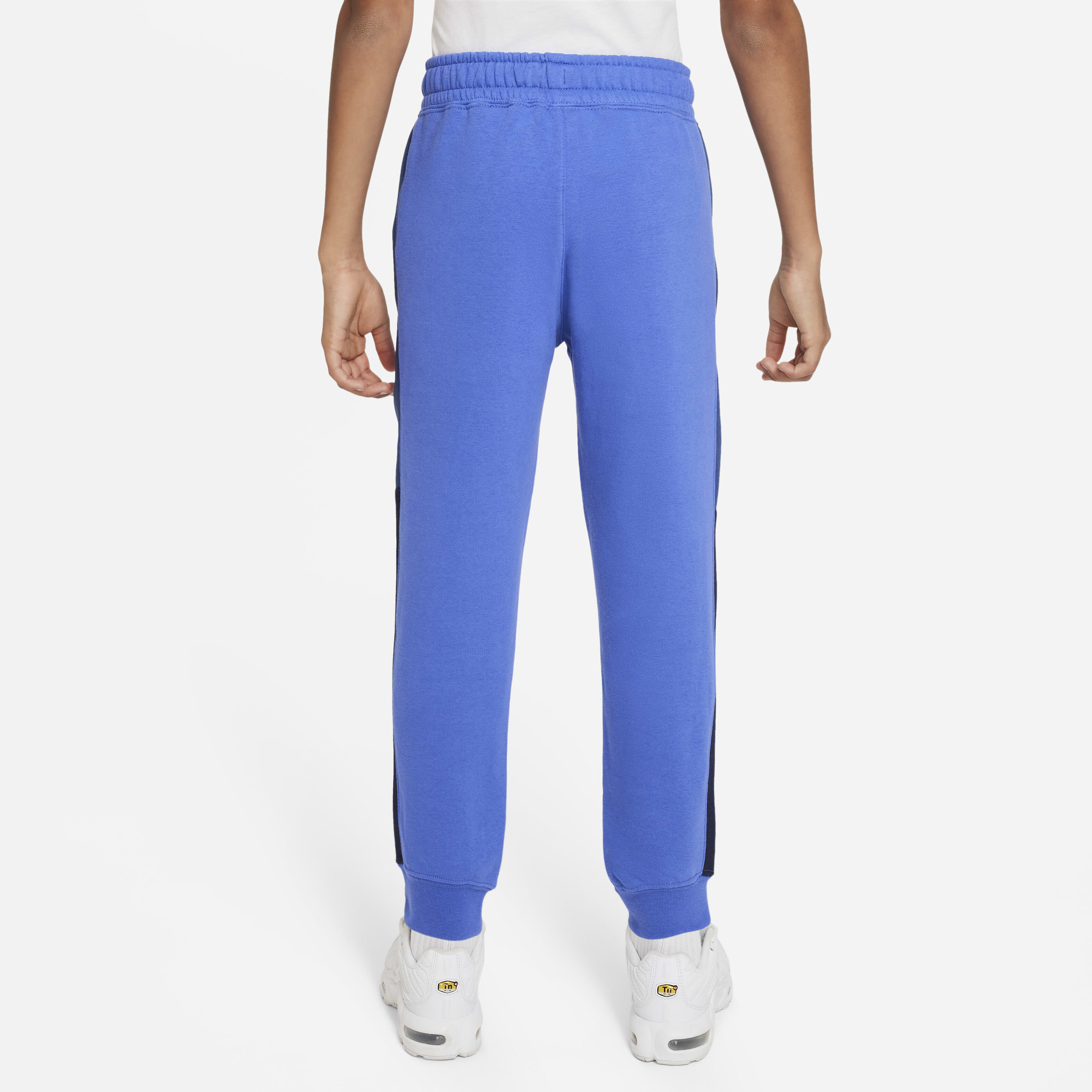 nike club shorts in black