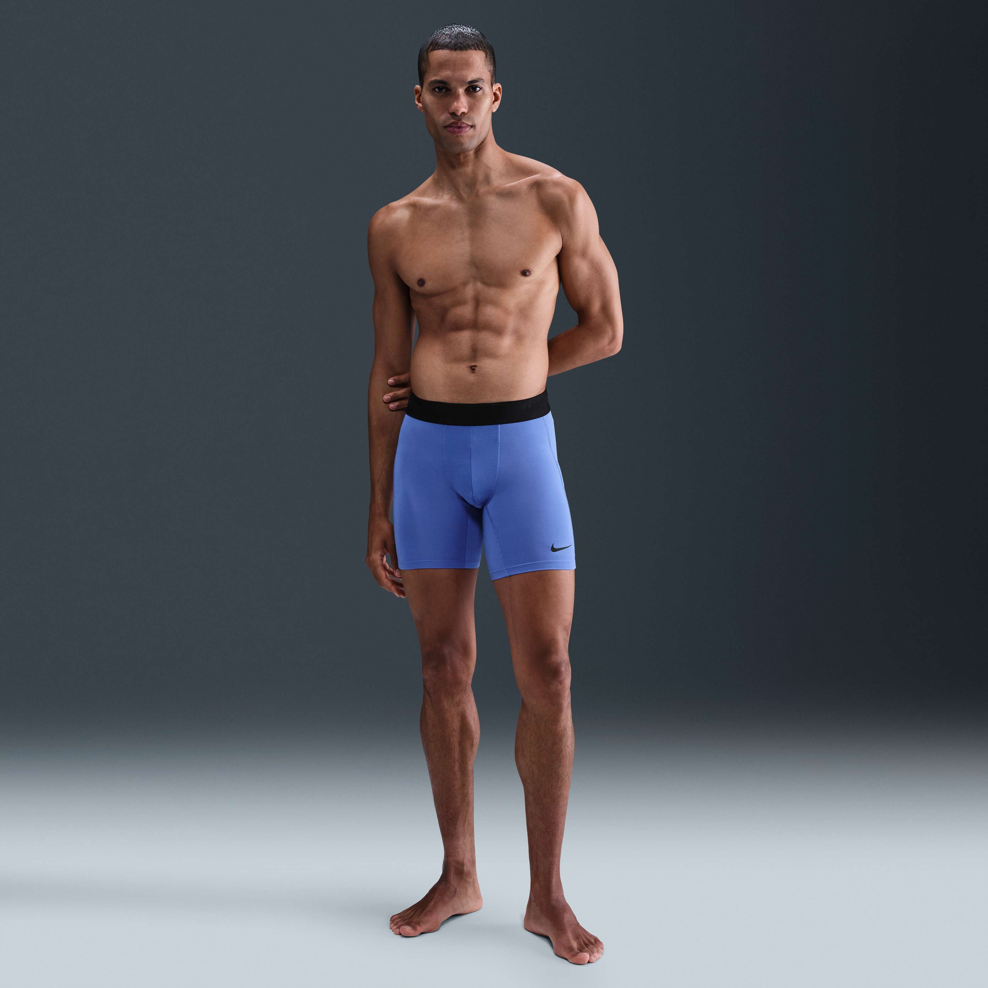 Nike Pro image number 0