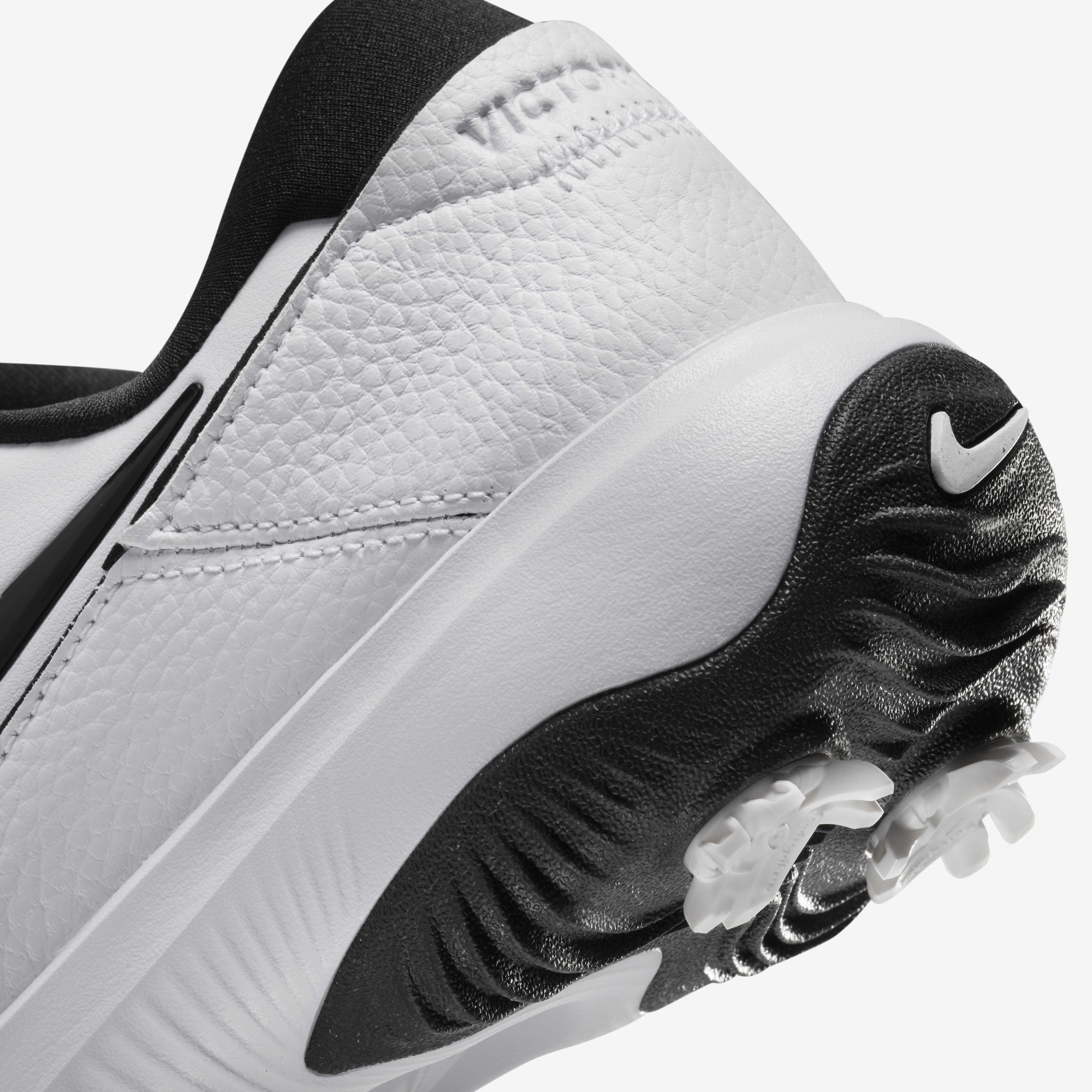 Nike Victory Pro 3 image number 8
