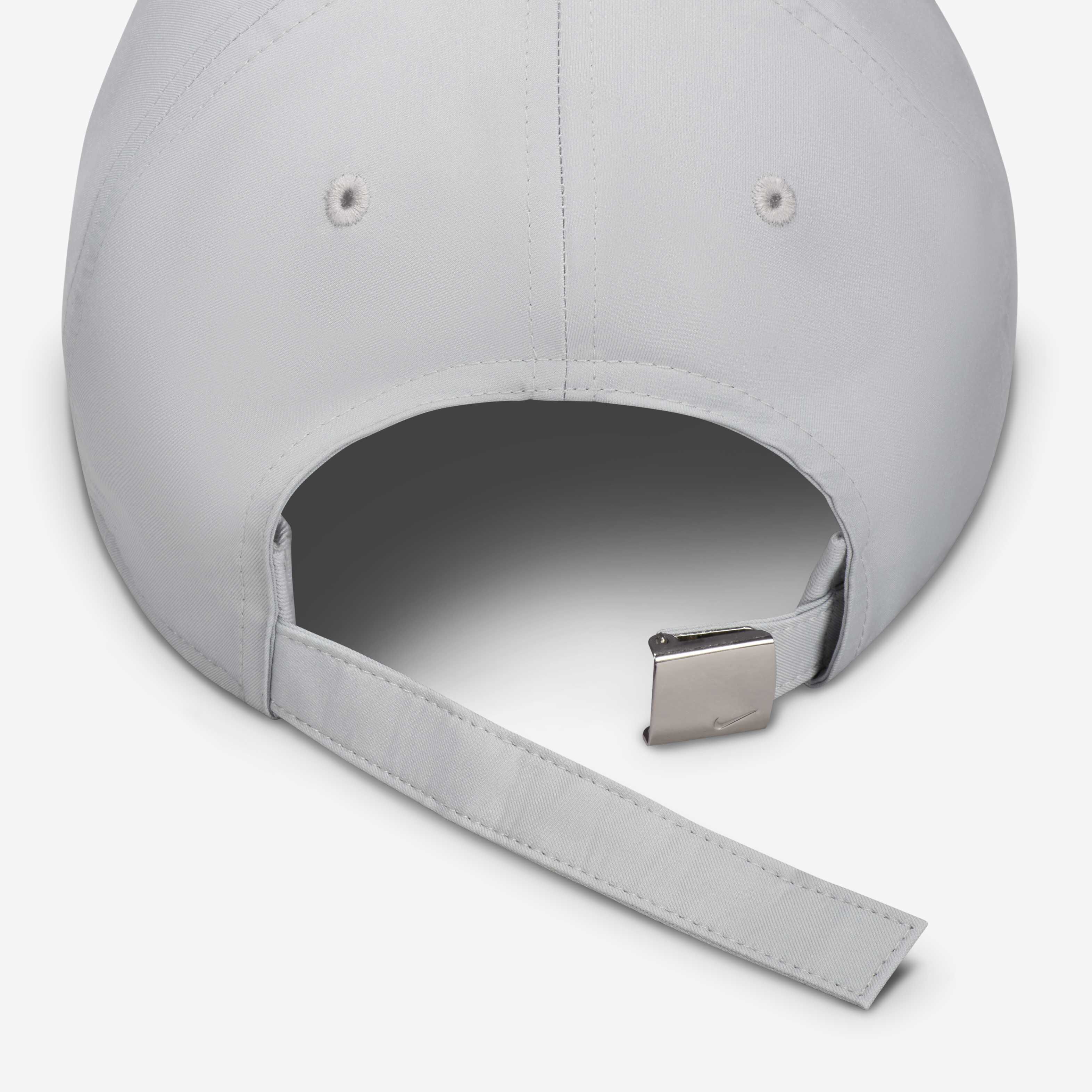 نايكي كلوب image number 2