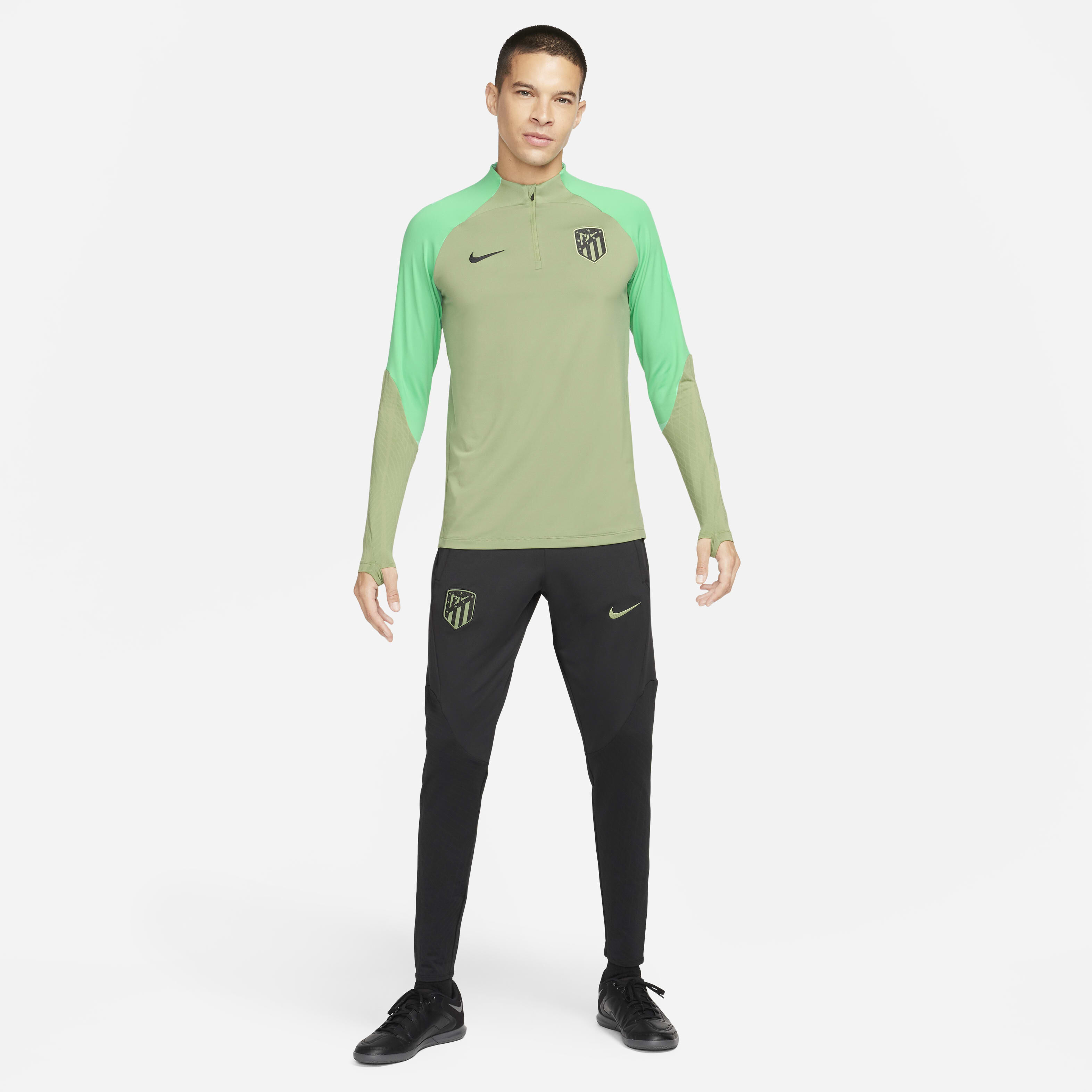 Atl&eacute;tico de Madrid Strike image number 6