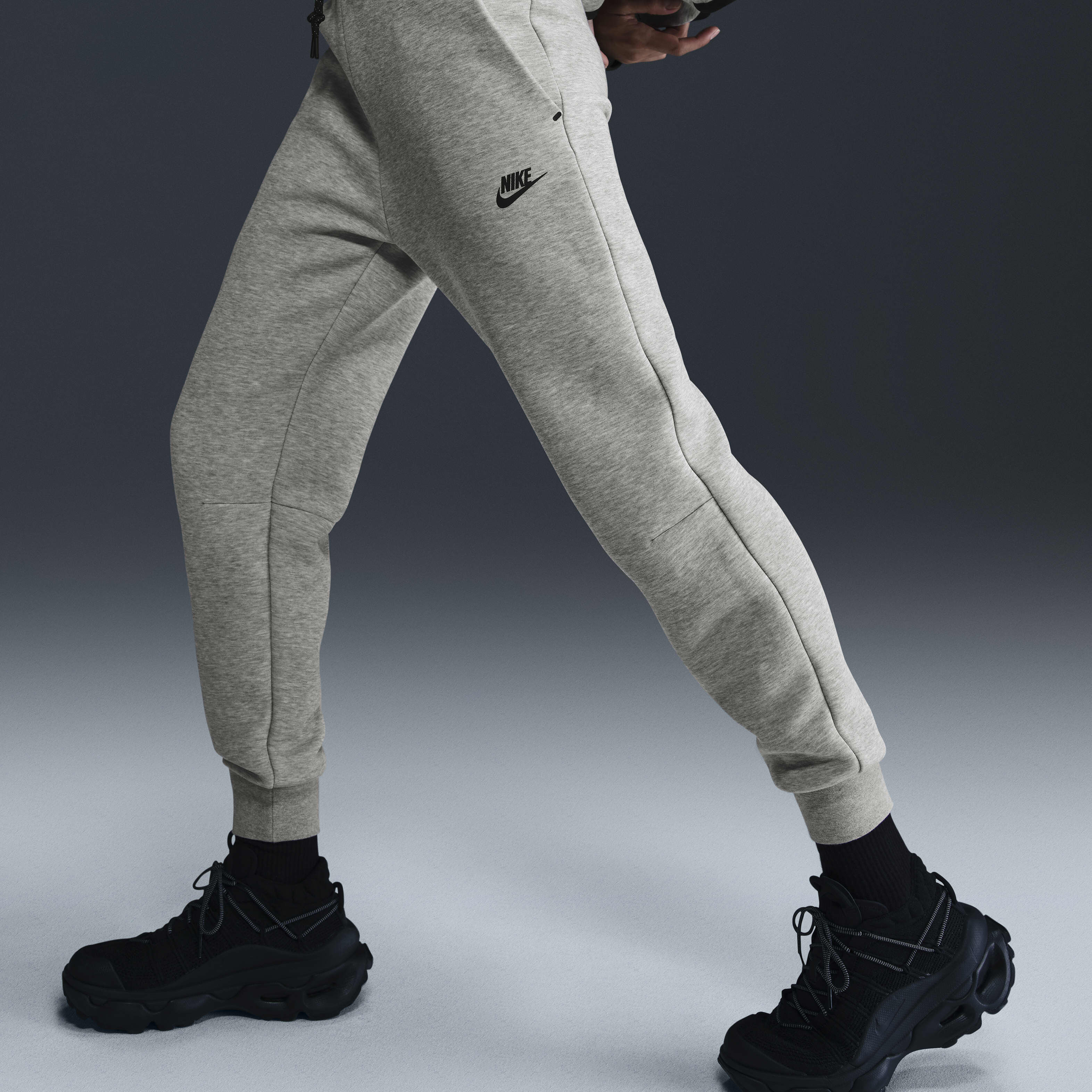 Nike Sportswear Tech Fleece image number 1