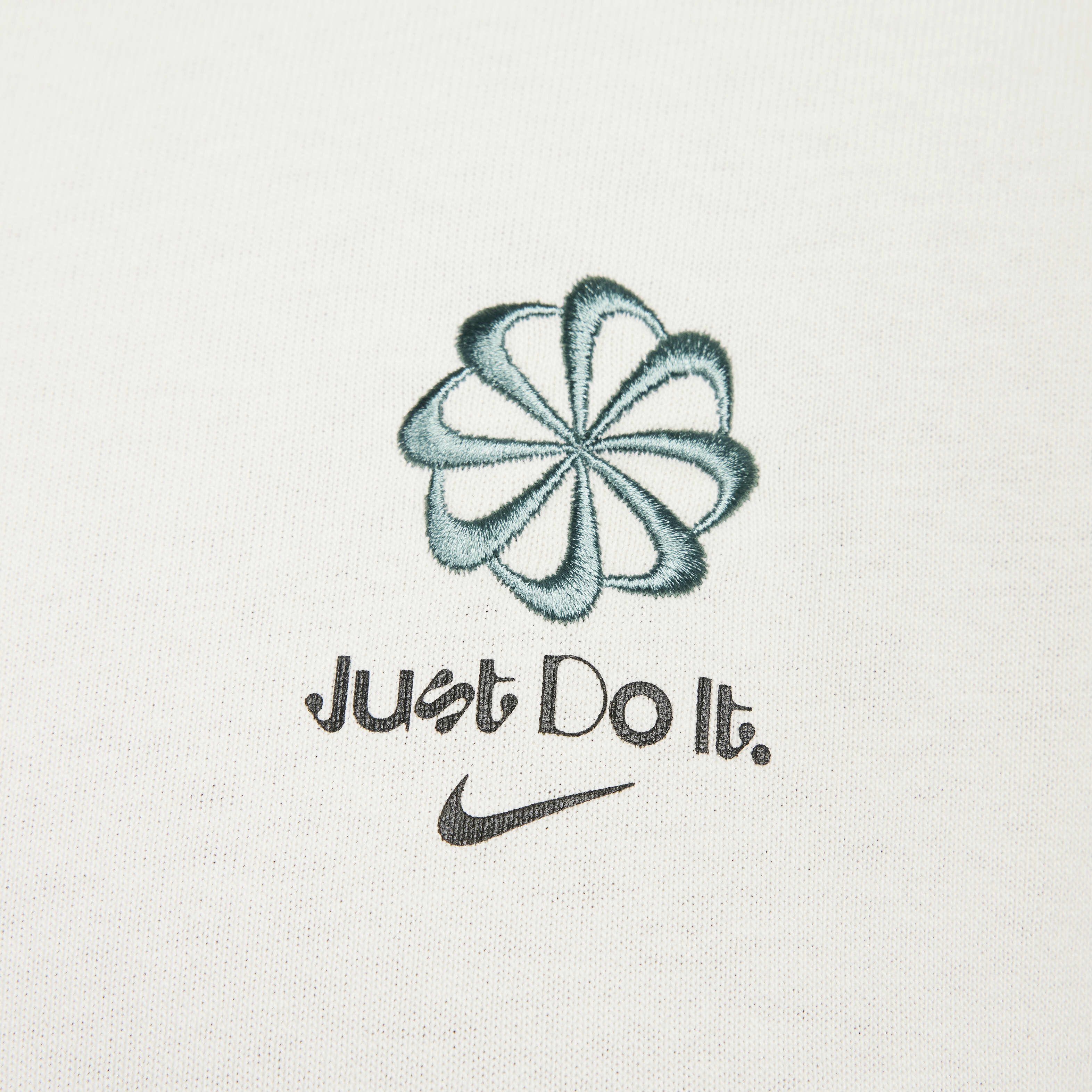 نايكي سبورتسوير image number 9